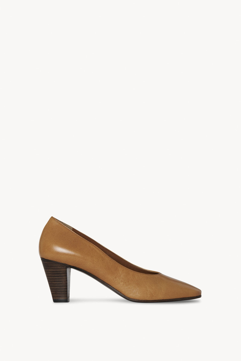 Charlotte Pump in Leather 1