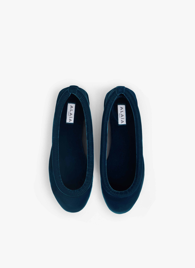 Alaïa BALLET FLATS IN VELVET outlook