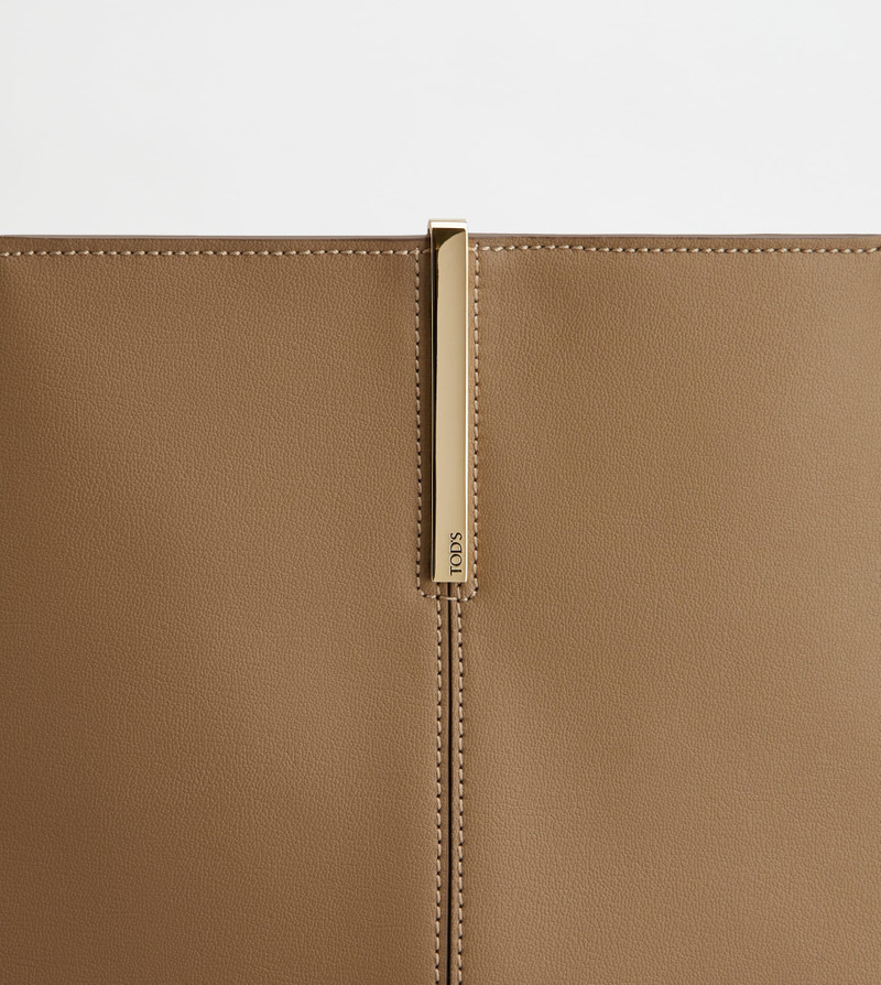 SHOPPING BAG IN LEATHER MEDIUM - BROWN 5