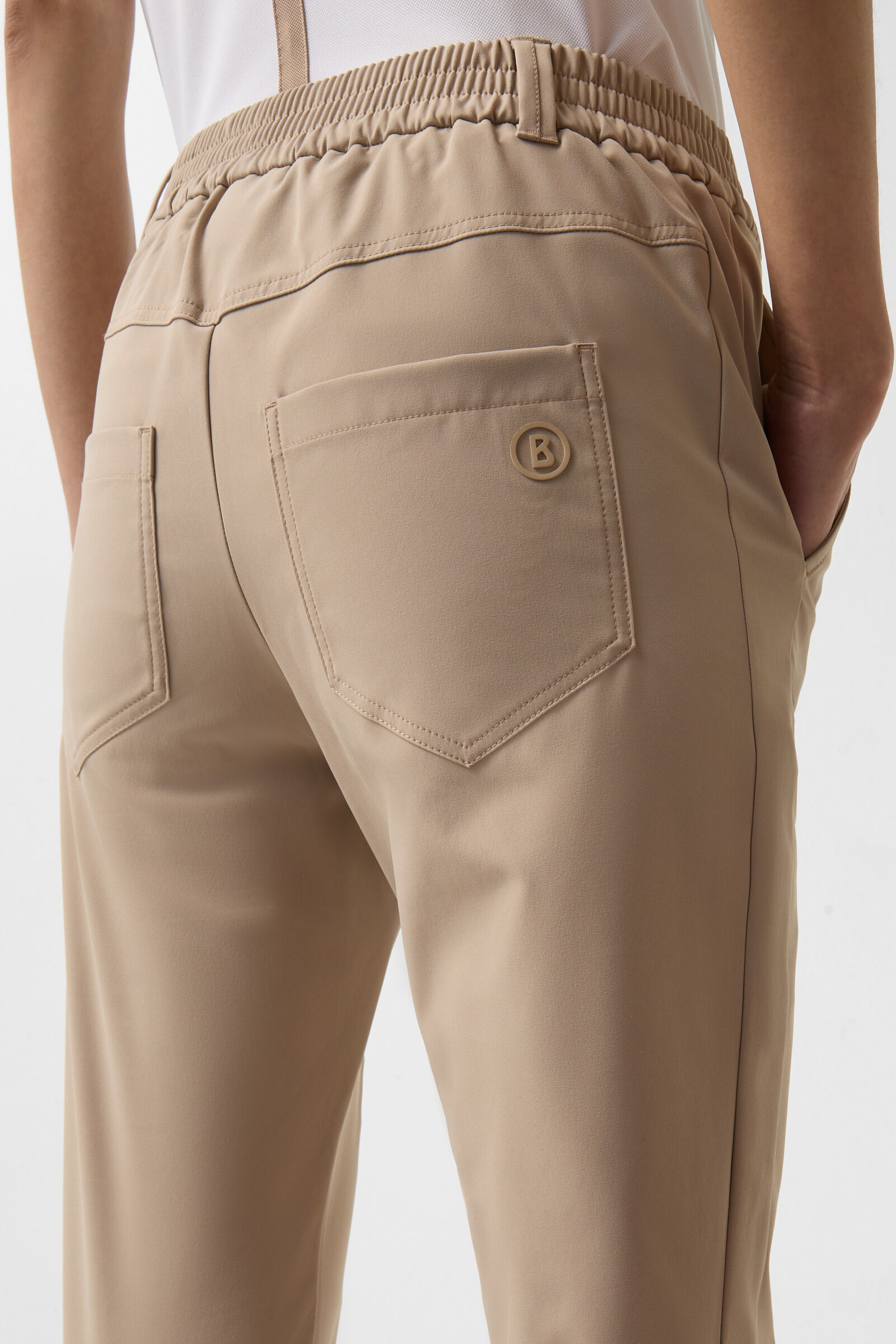 Susa functional pants in Caramel - 5