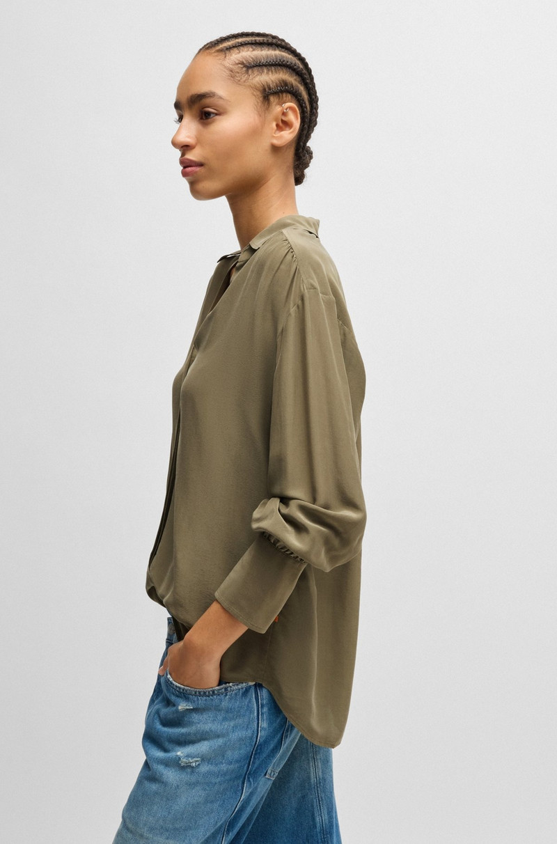 RELAXED-FIT BLOUSE WITH CONCEALED PLACKET AND POINT COLLAR 6