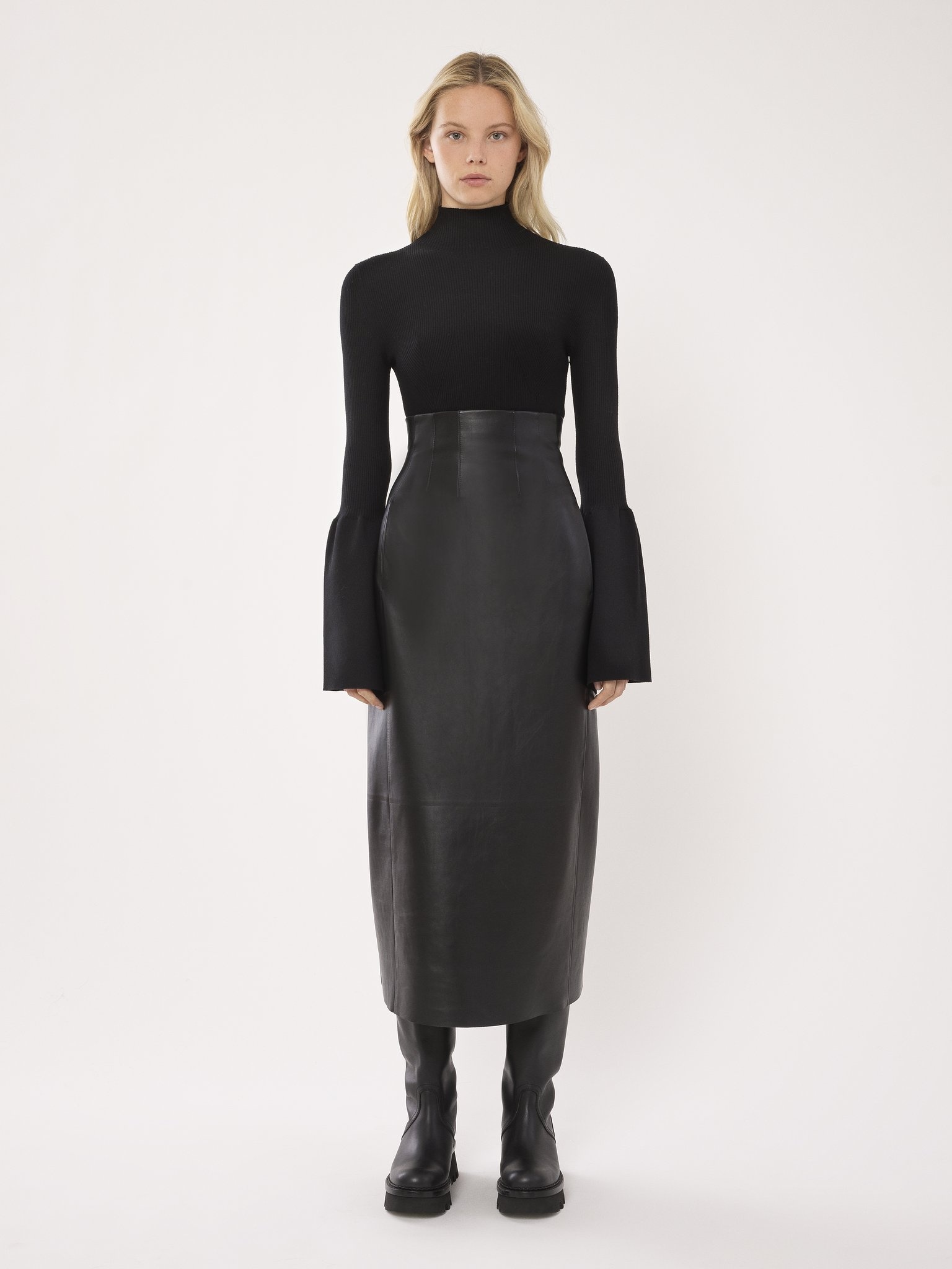 FITTED MOCK-NECK SWEATER - 4