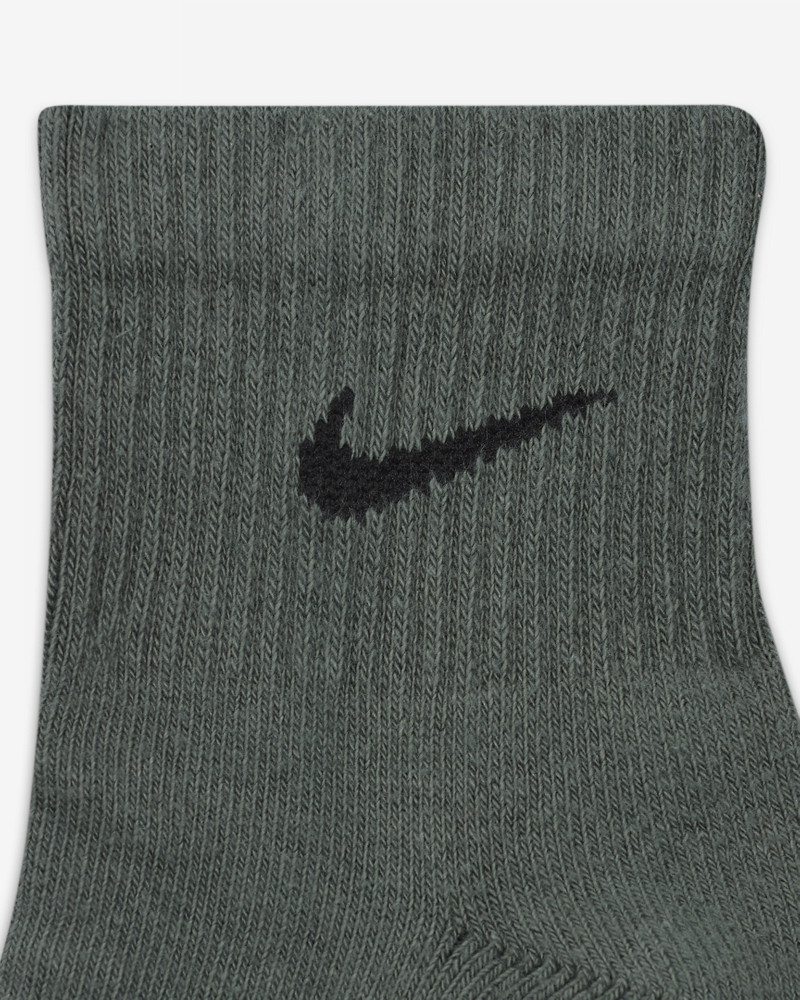 Nike Everyday Plus Cushioned Training Ankle Socks (3 Pairs) 4