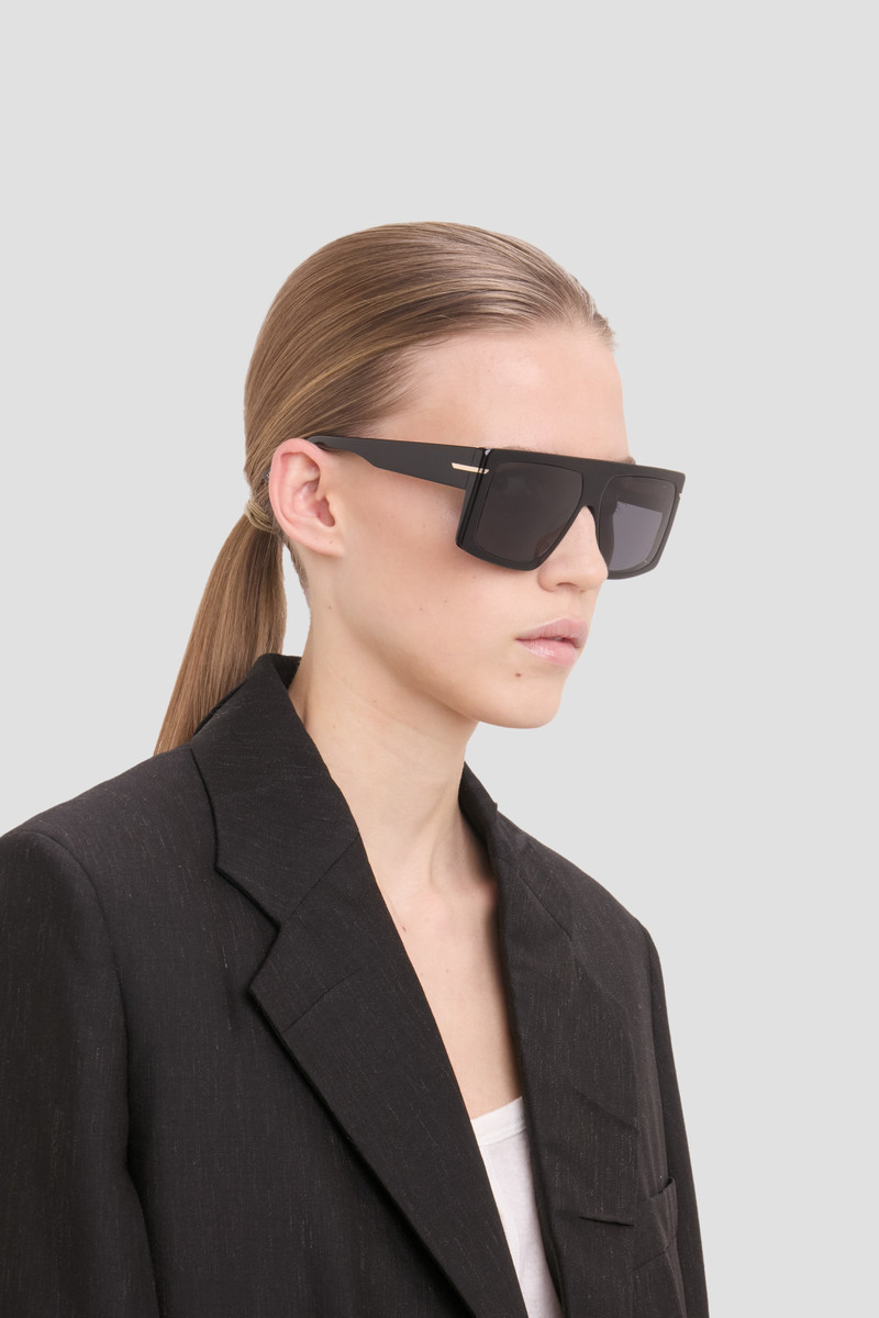 Victoria Beckham Oversized Flat Top Frame In Black outlook