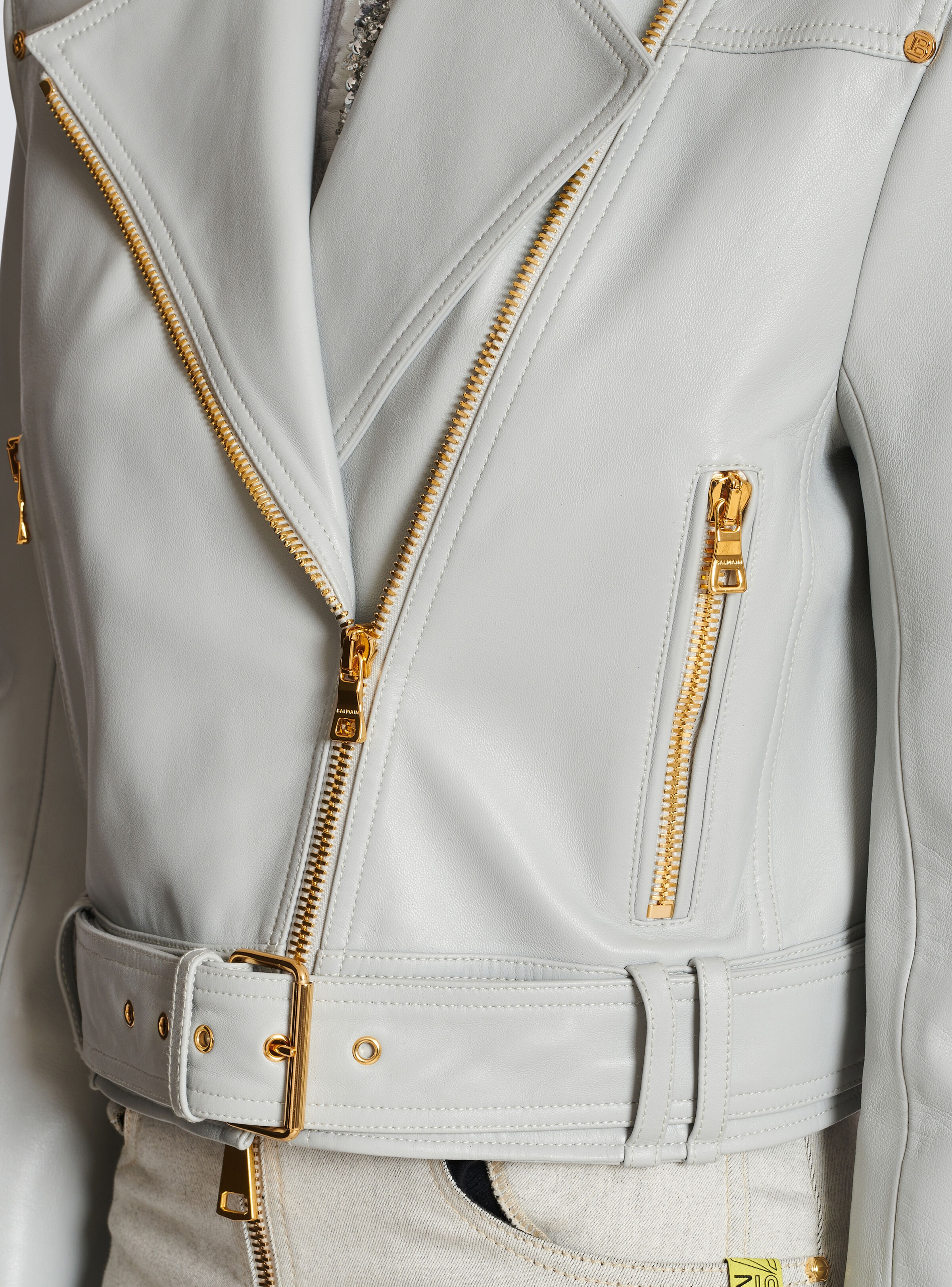 Short leather biker jacket - 8