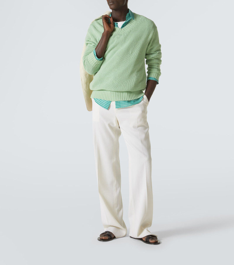 AURALEE Cashmere sweater outlook