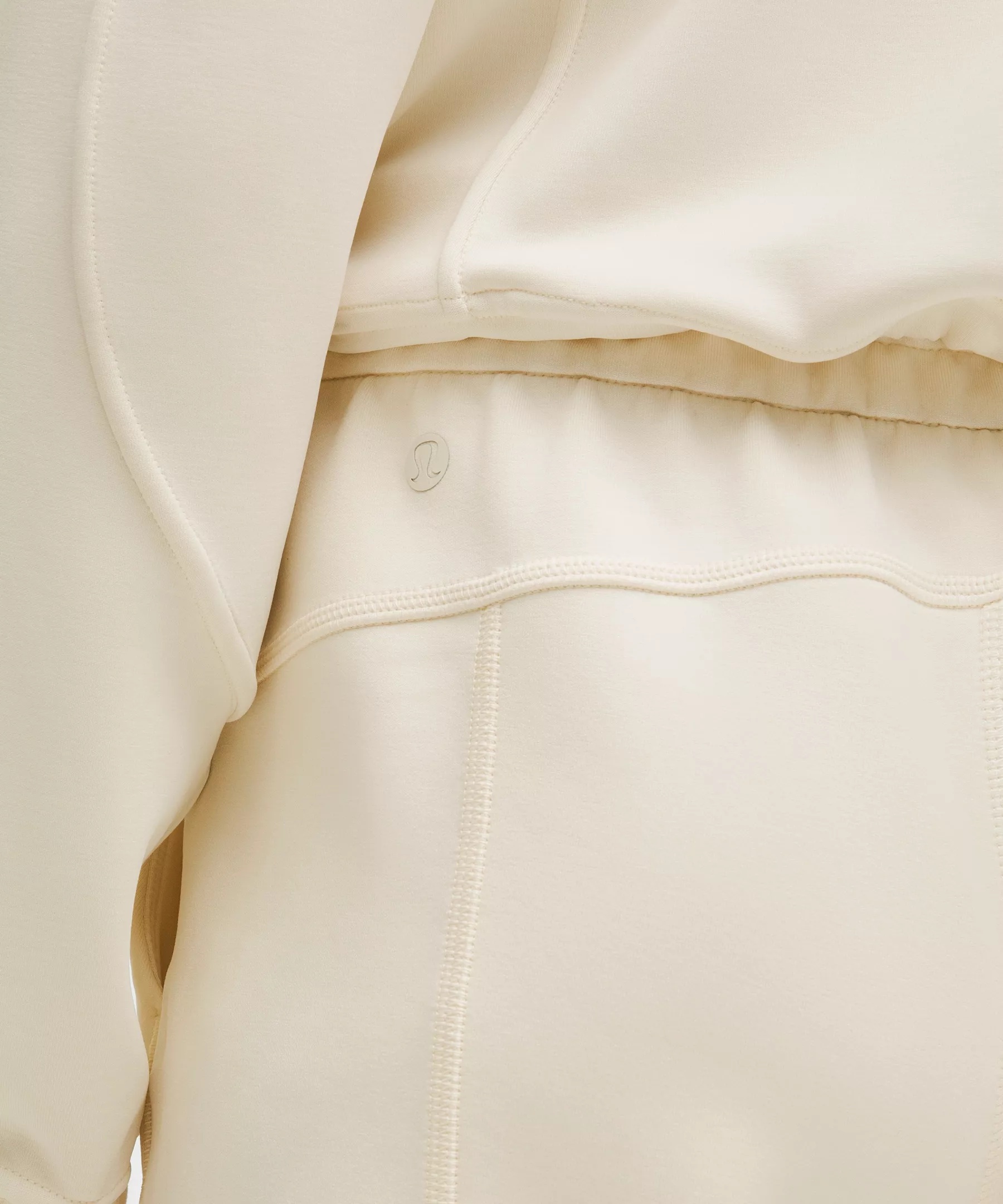 Softstreme High-Rise Short 4" - 6