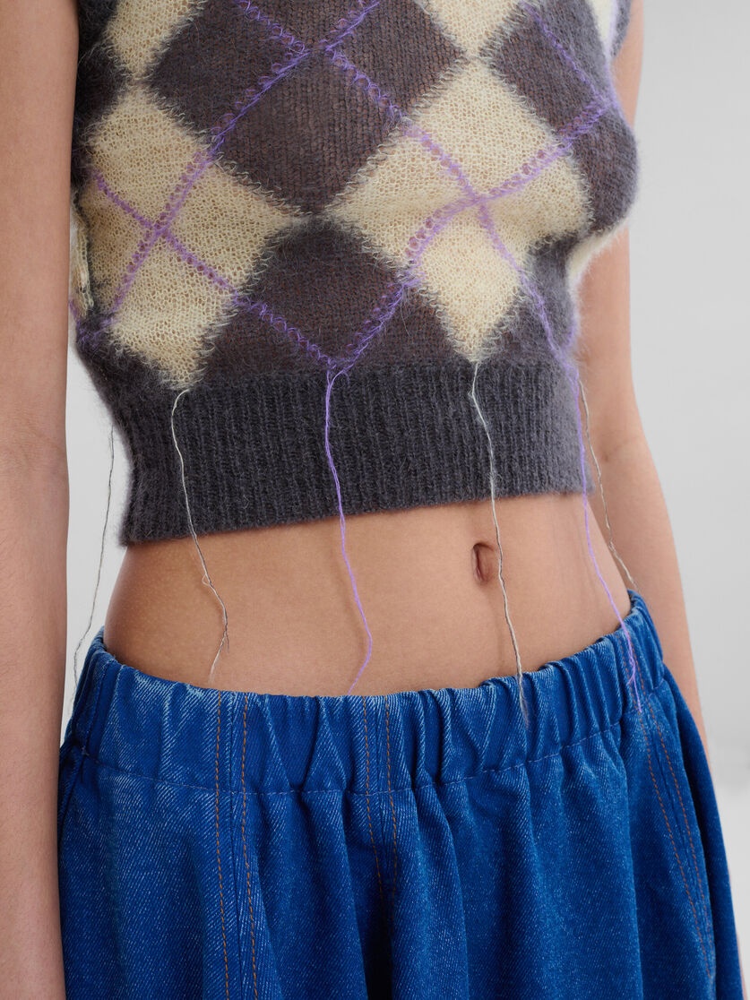 GREY MOHAIR ARGYLE VEST WITH FLOATING THREADS - 4