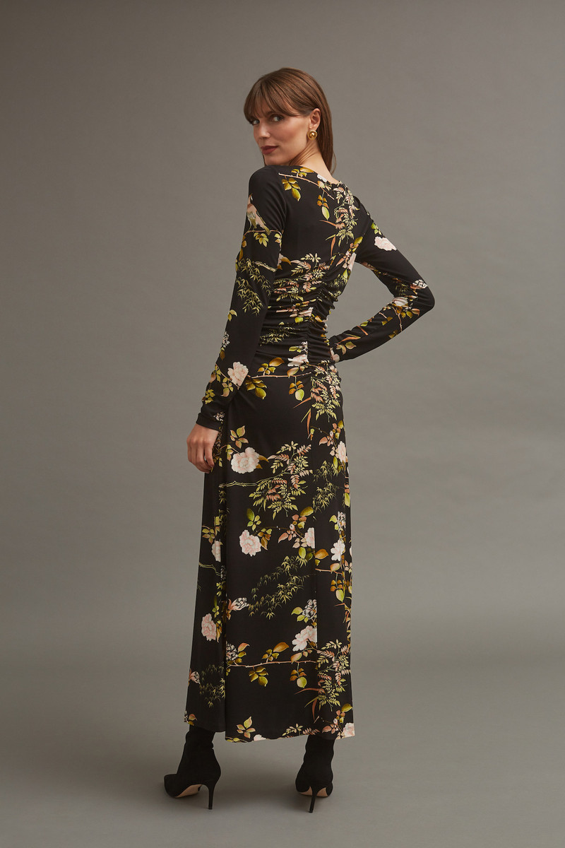 Maisy Dress Figure-Skimming And Ultra-Flattering 3