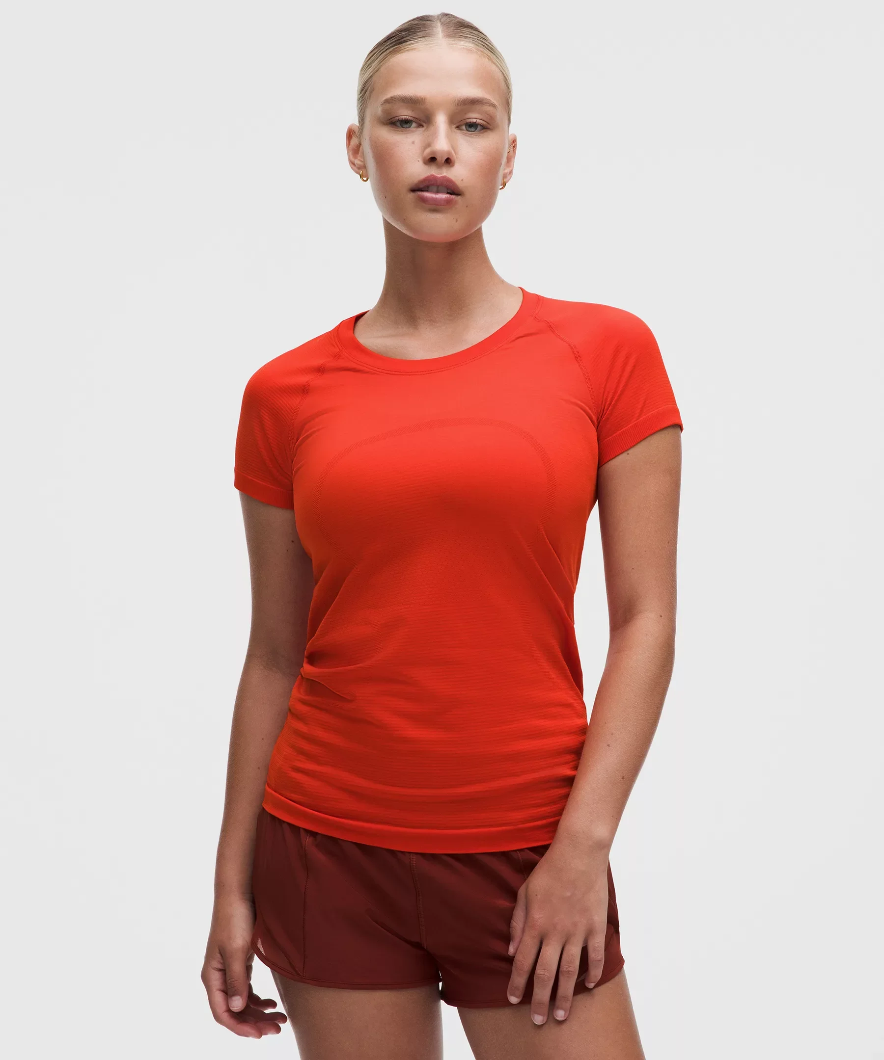 Swiftly Tech Short-Sleeve Shirt 2.0 *Hip Length - 1