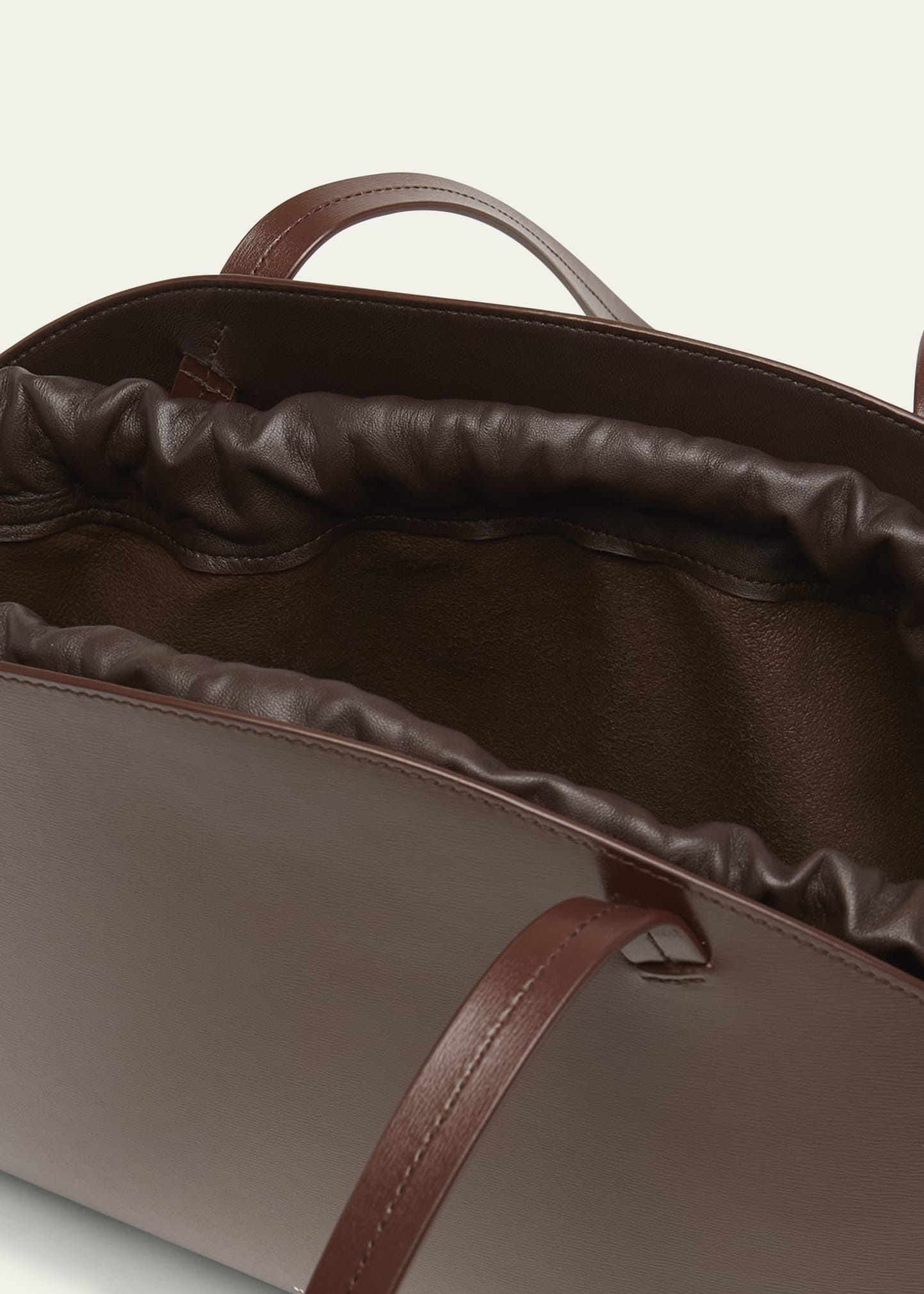 Curve Medium Leather Shoulder Bag - 4