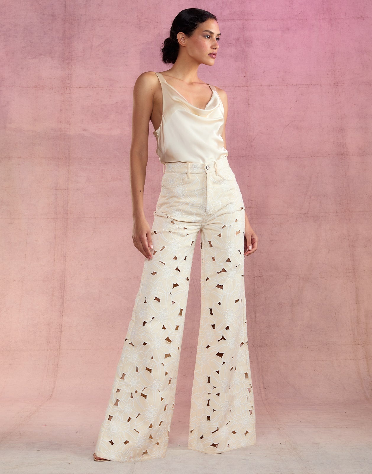 Flora Cutout Jeans - 2