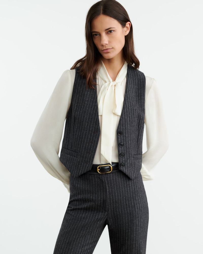 NILI LOTAN ISMAEL VEST outlook