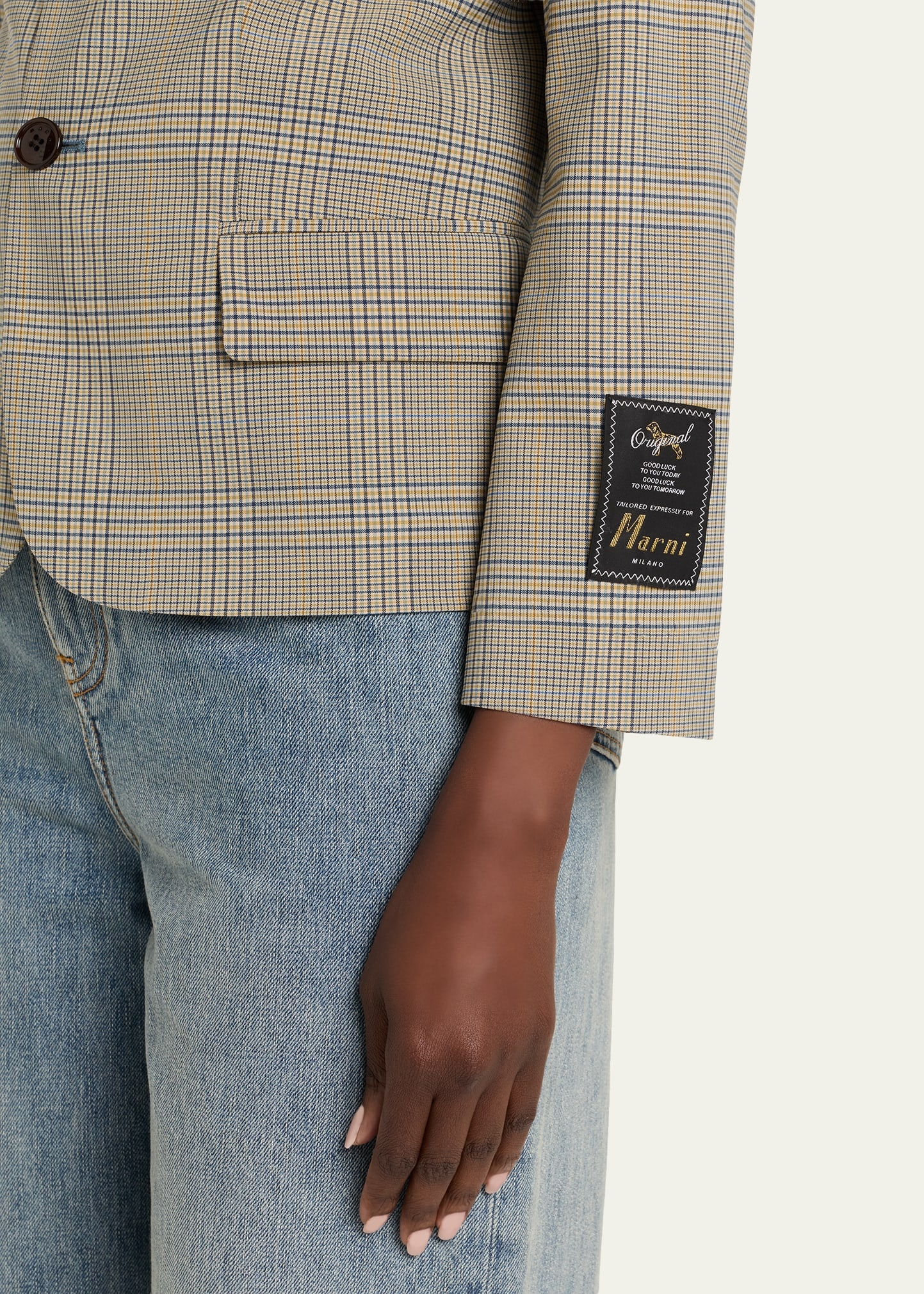 Baby Simple Chest Jacket Opening With Three Buttons On The Front - 5