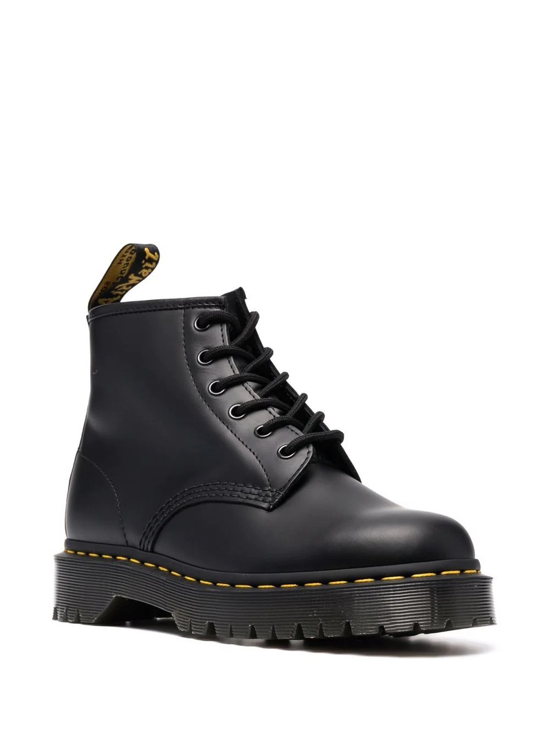 Dr. Martens 101 Bex boots outlook