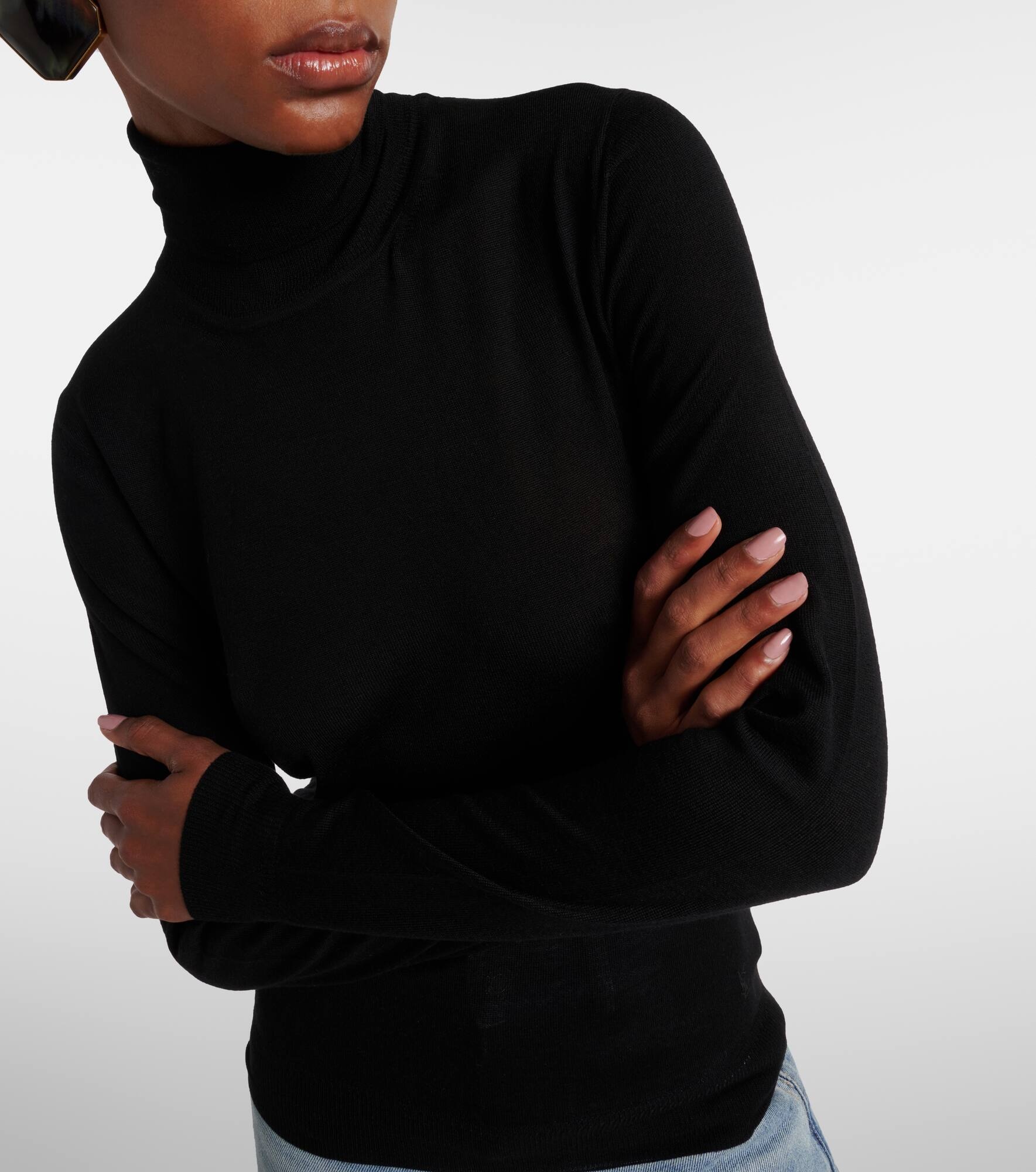 Wool turtleneck sweater - 6