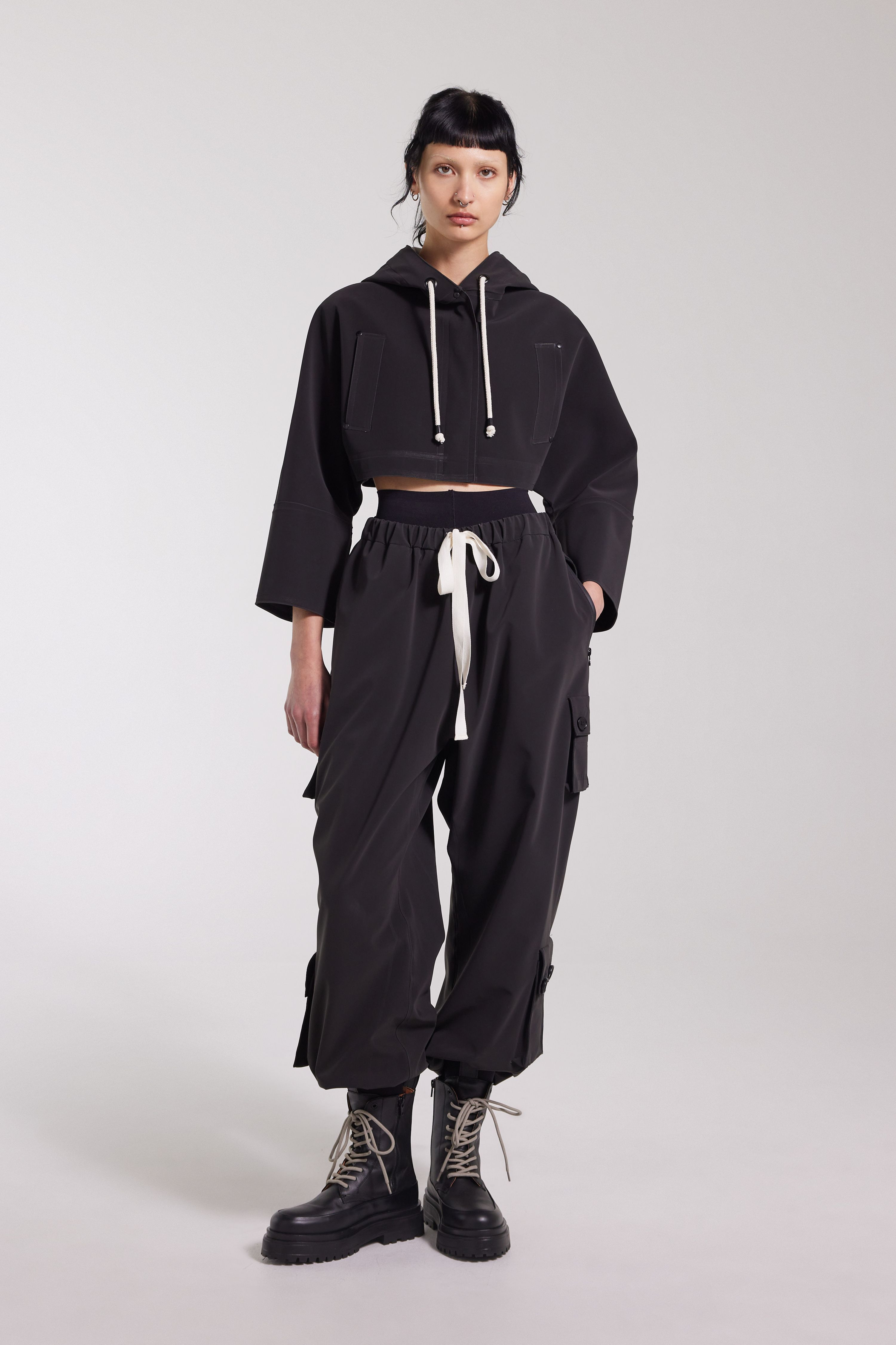 Lilla Tre Matte Raincoat Black - 2