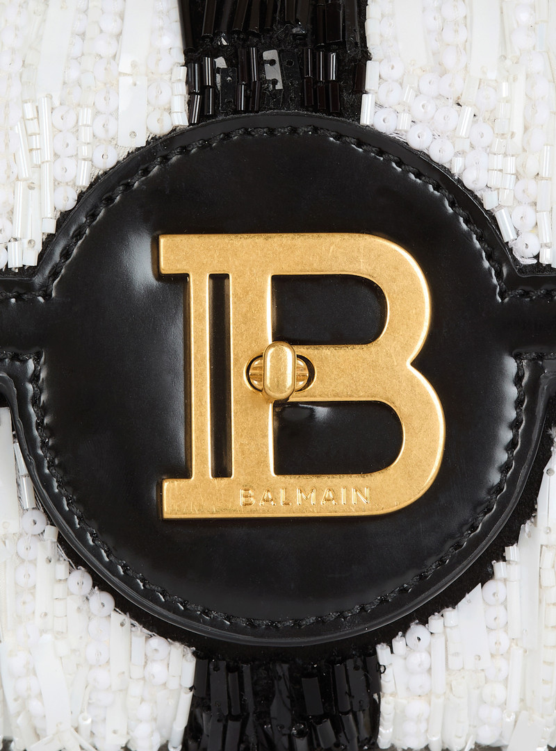 B-Buzz Pouch 23 with embroidered stripes 7