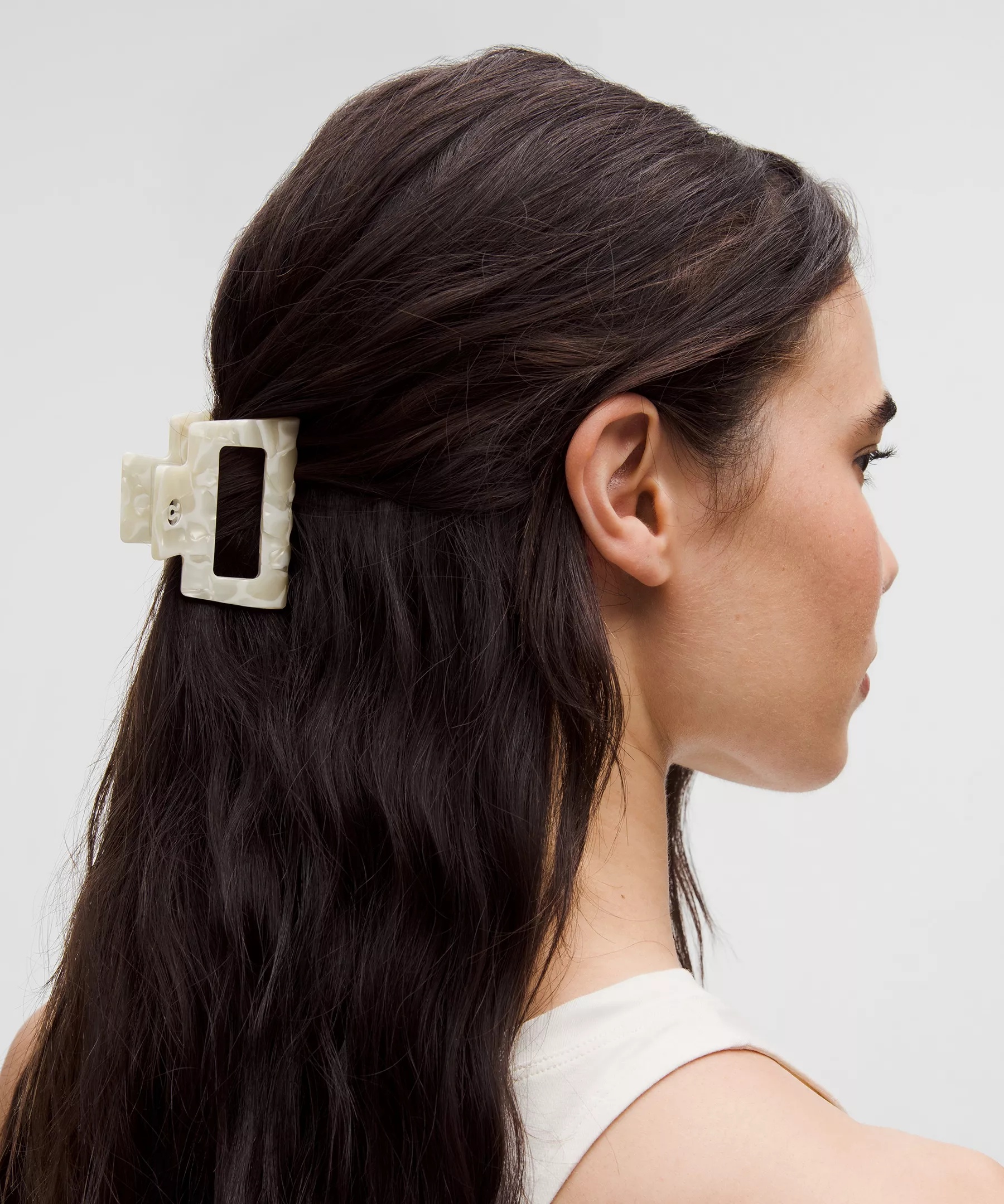 Medium Claw Hair Clip - 2