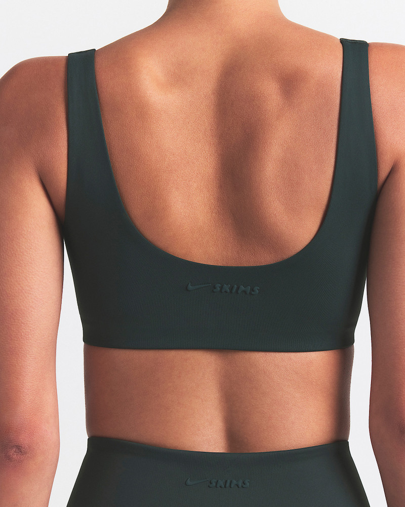 Nike NikeSKIMS Matte Women's Scoop-Neck Bra outlook