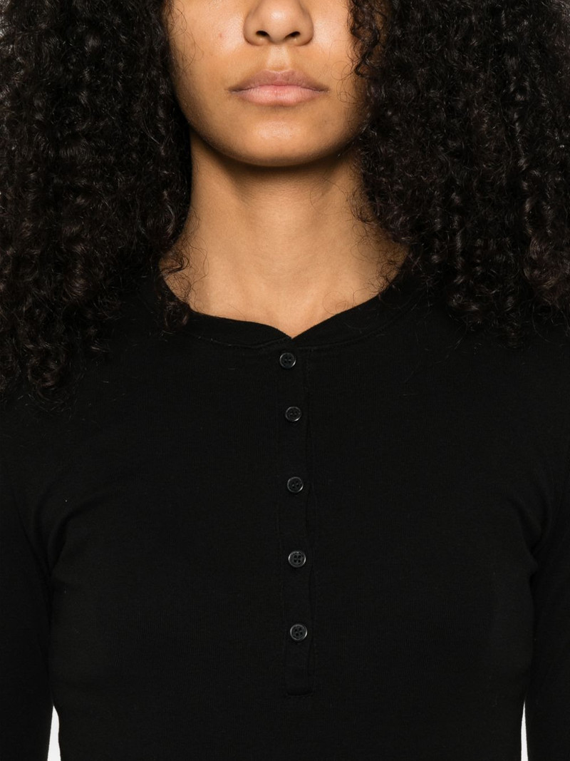 button-fastening polo top 5