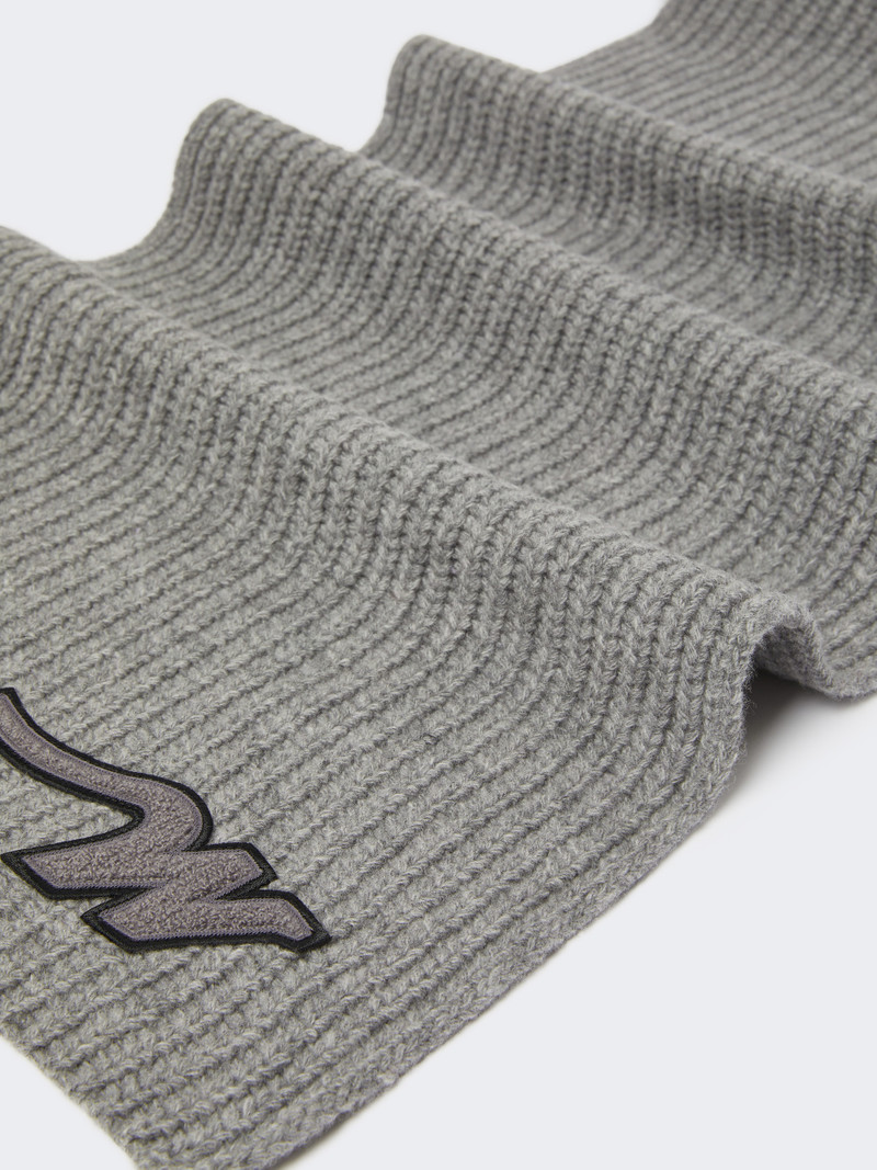 WEEKEND Max Mara BARDIES Wool yarn scarf outlook