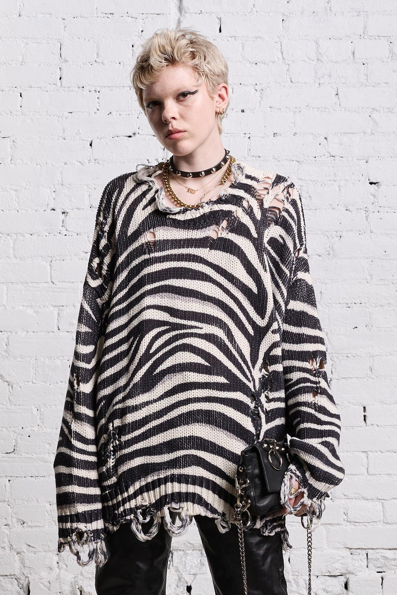 R13 OVERSIZED SWEATER - ZEBRA PRINT outlook