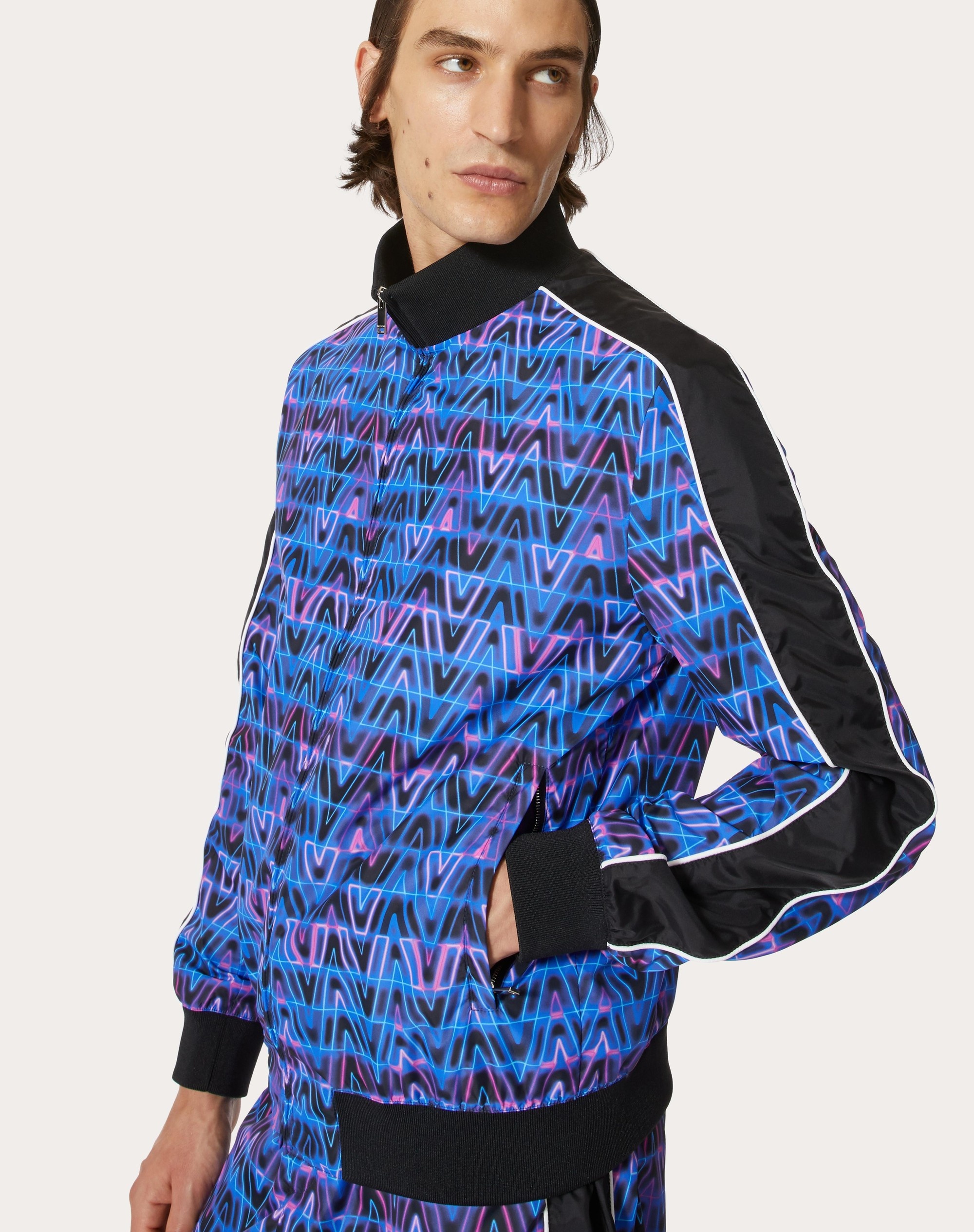 NYLON JACKET WITH V NEON OPTICAL PRINT - 5