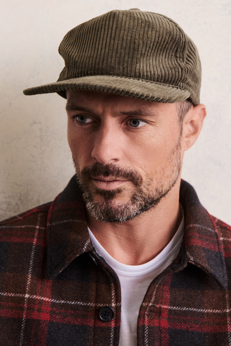 Barefoot Dreams Malibu Collection® Corduroy Hat outlook