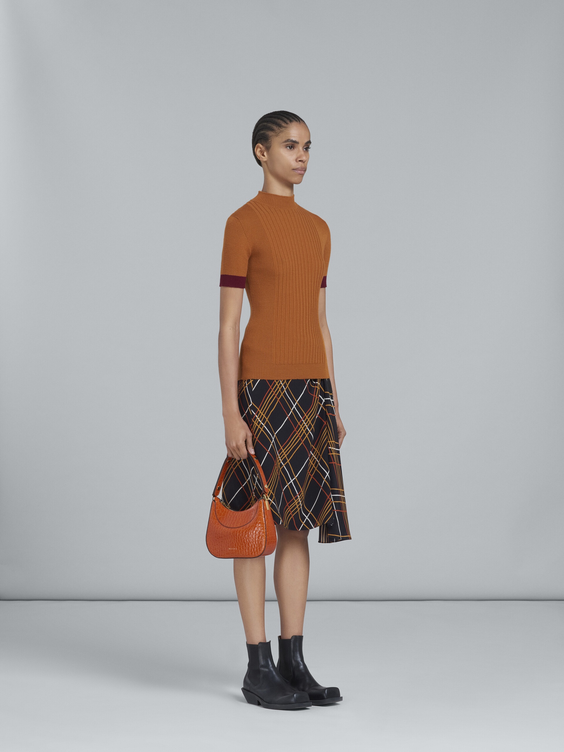 ORANGE WOOL TURTLENECK WITH CONTRASTING CUFFS - 5