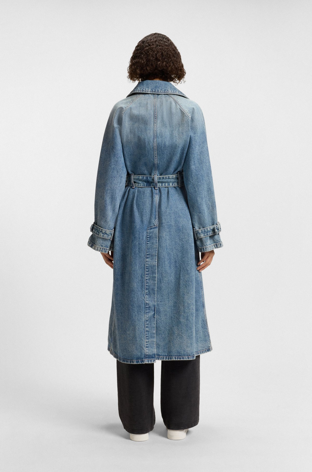 LONG-LENGTH TRENCH COAT IN BLUE DENIM - 4