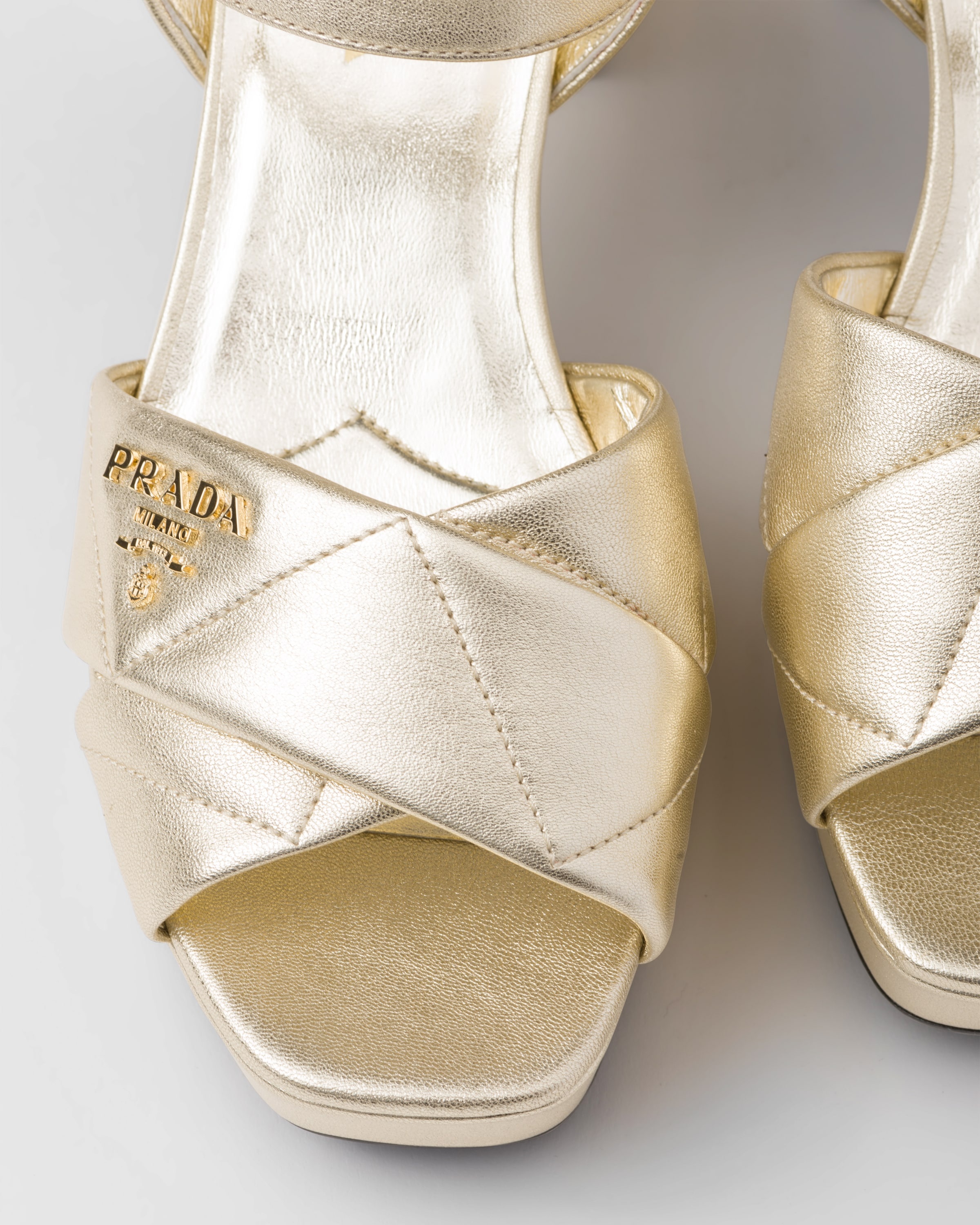 Quilted nappa leather platform sandals - 5
