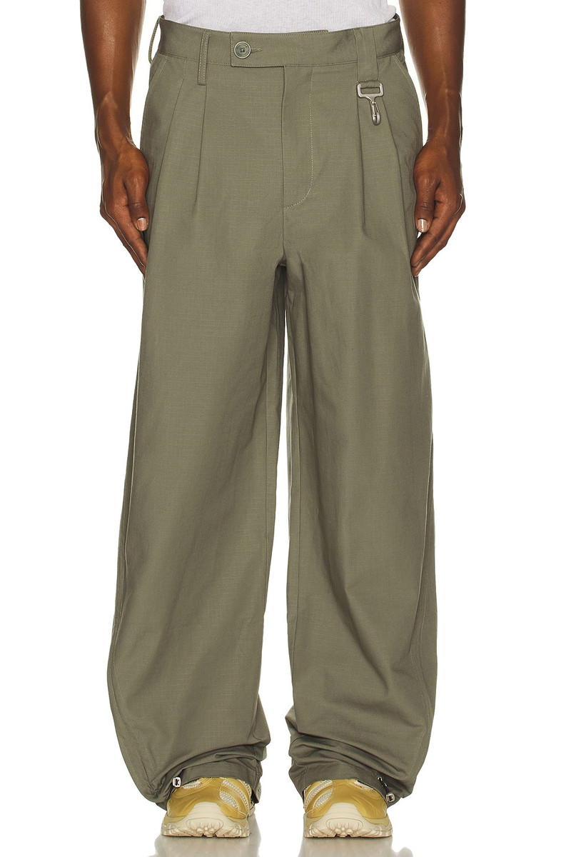 Cotton Ripstop Pleated Trouser 1