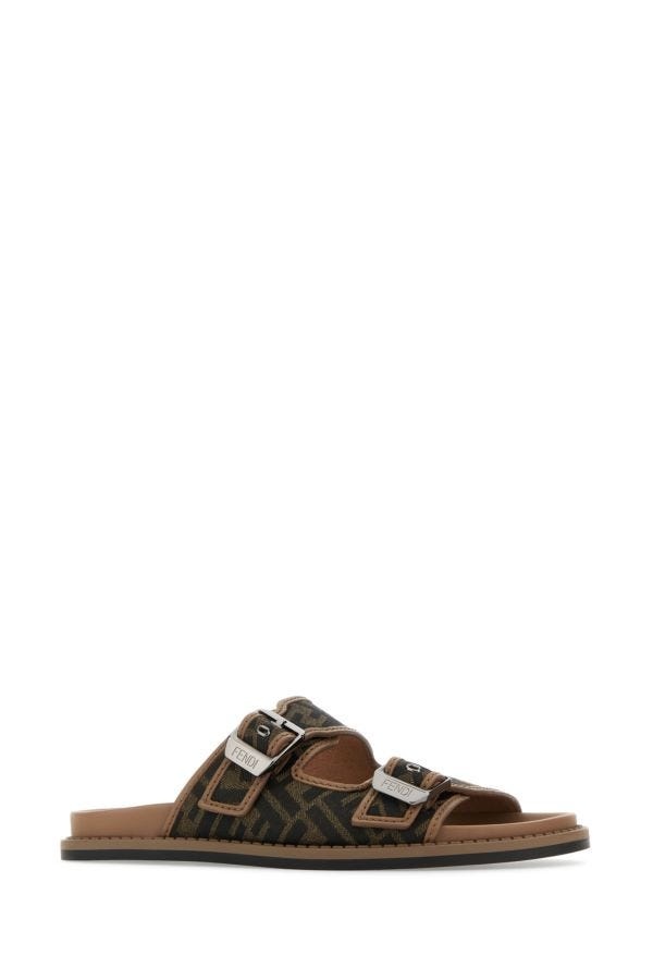 サンダル Fendi Embroidered Canvas Fendi Feel Slippers Fendi Embroidered Canvas Fendi Feel Slipper – LOZURI®