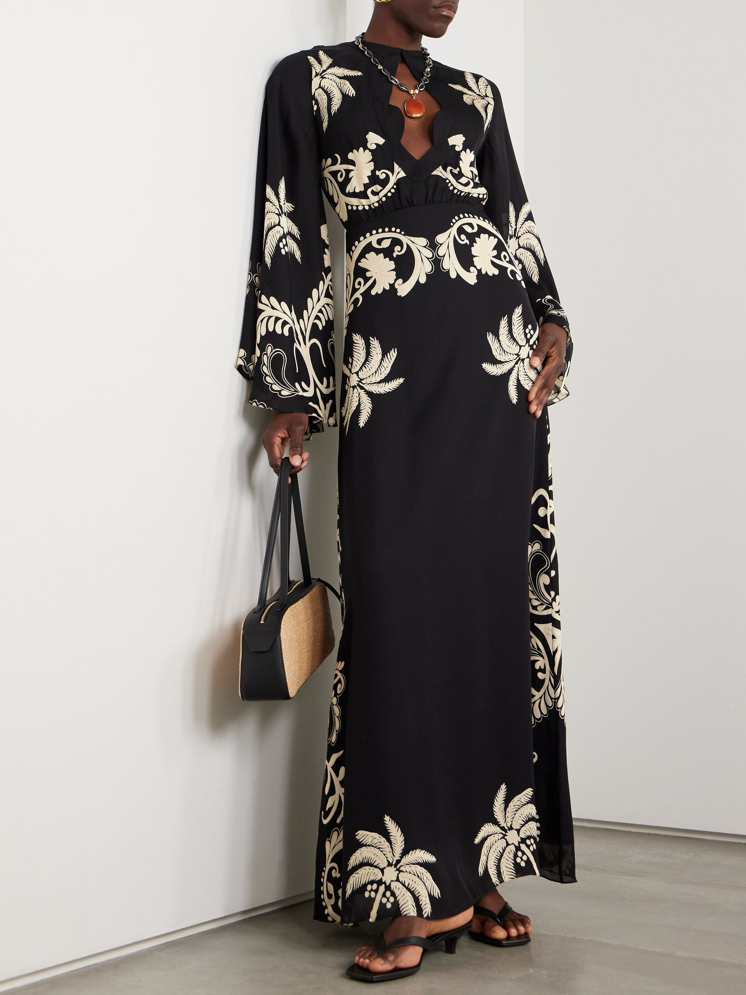 Legenda del Tiempo printed silk-georgette maxi dress Black - 2