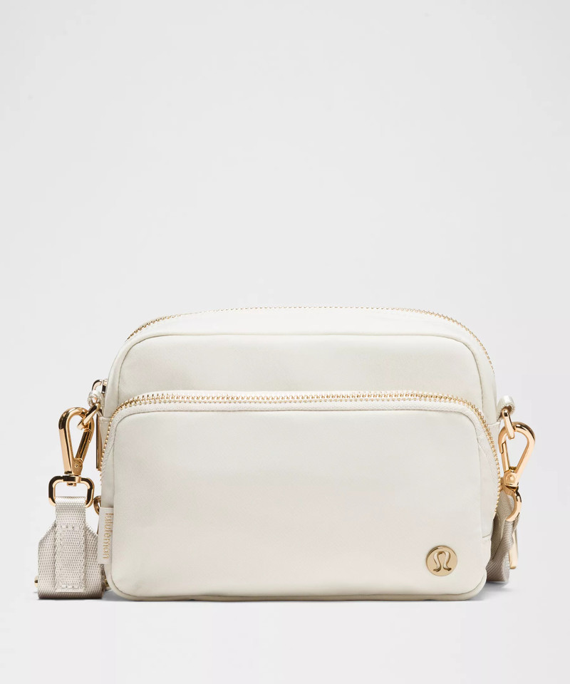 Everywhere Crossbody Bag 2L *Metal Hardware 1