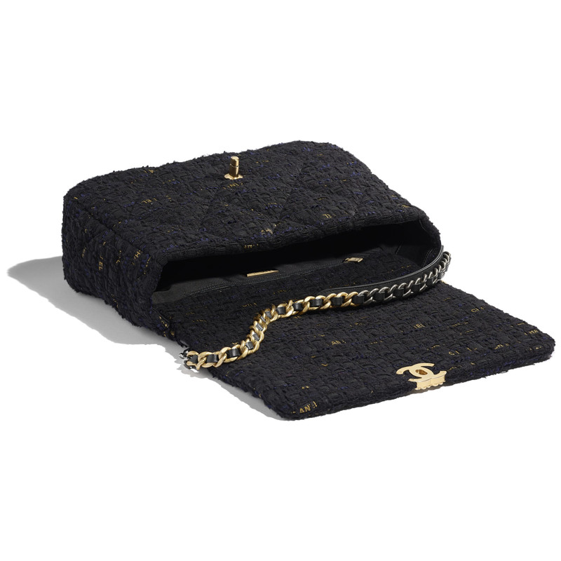 CHANEL 19 Maxi Flap Bag 3