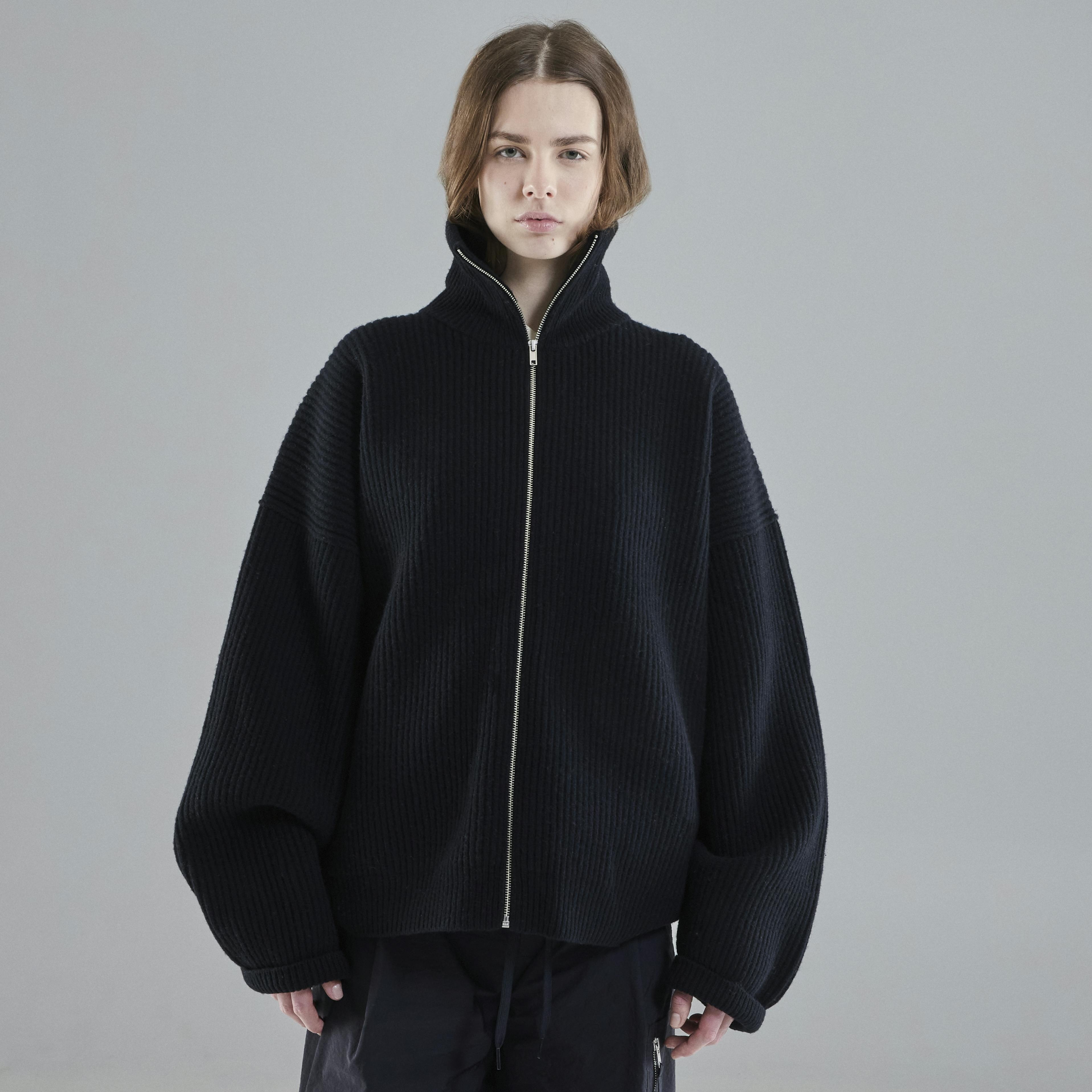 Vonarstræti Zipped Wool Sweater (Unisex) - 2