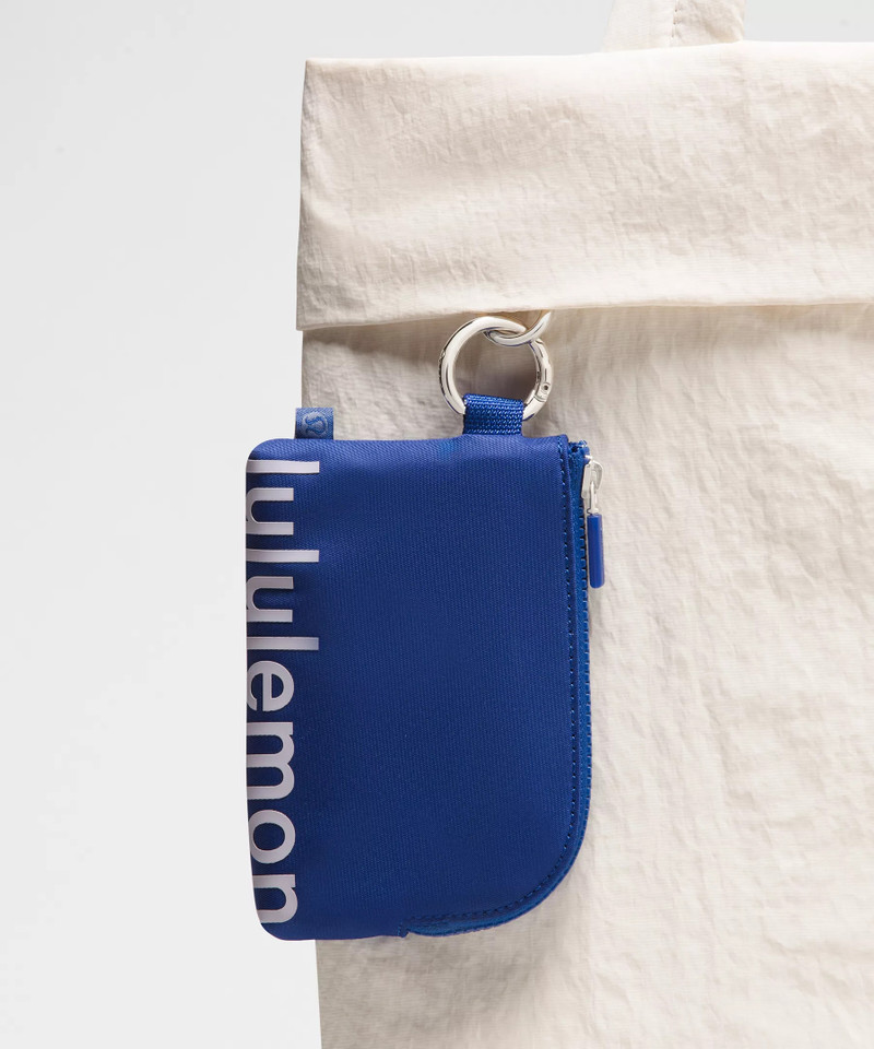 lululemon Clippable Card Pouch outlook