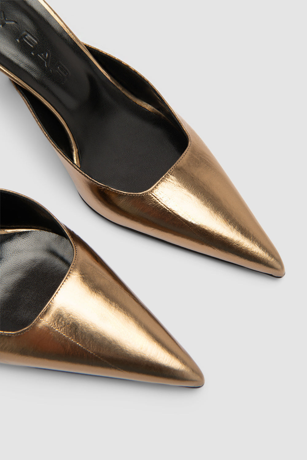 Teese Olive Eel Metallic Leather Pump - 3