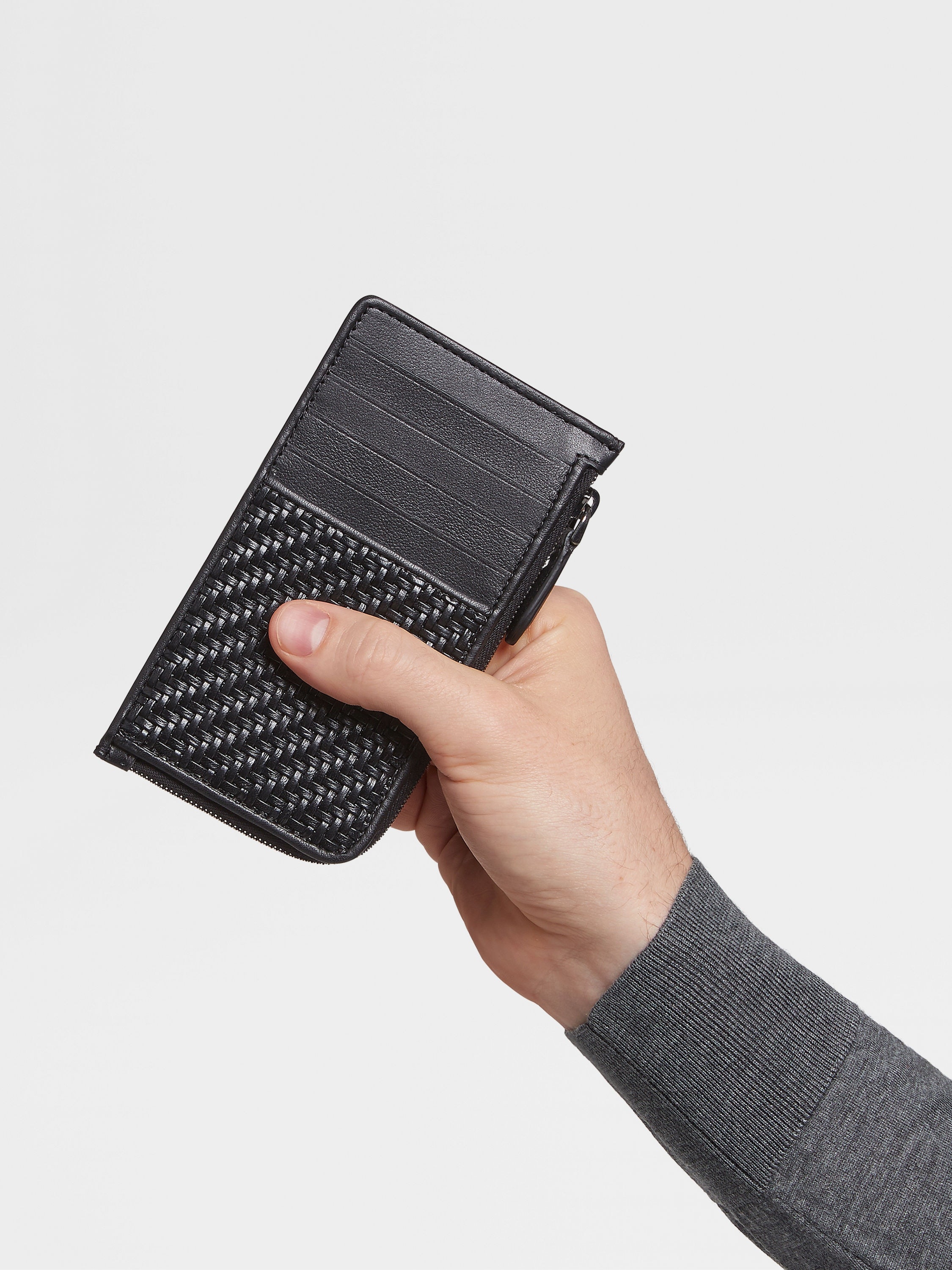 BLACK PELLETESSUTA™ ZIPPER CARD CASE 10 CC - 4