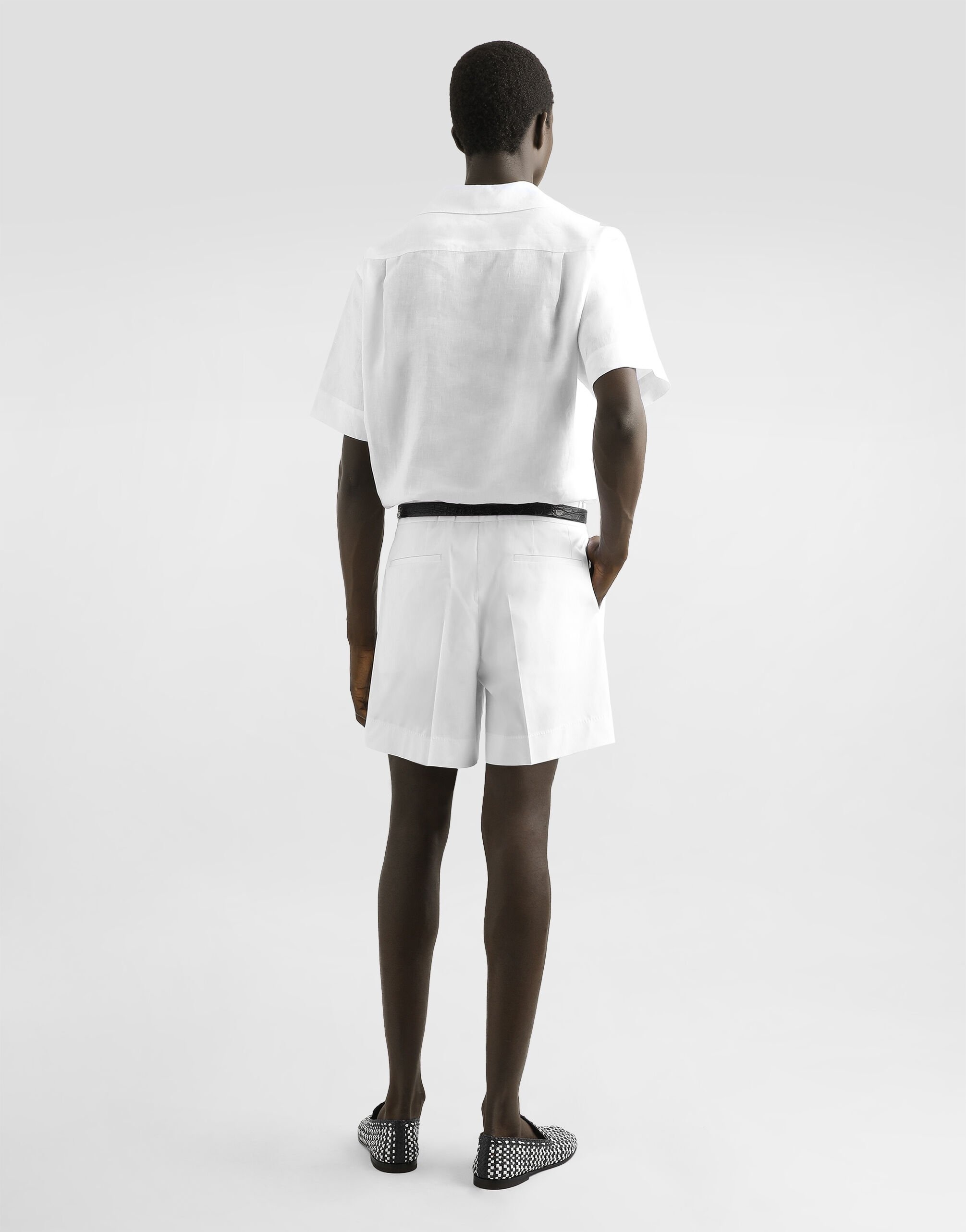Cotton gabardine shorts with double darts - 3