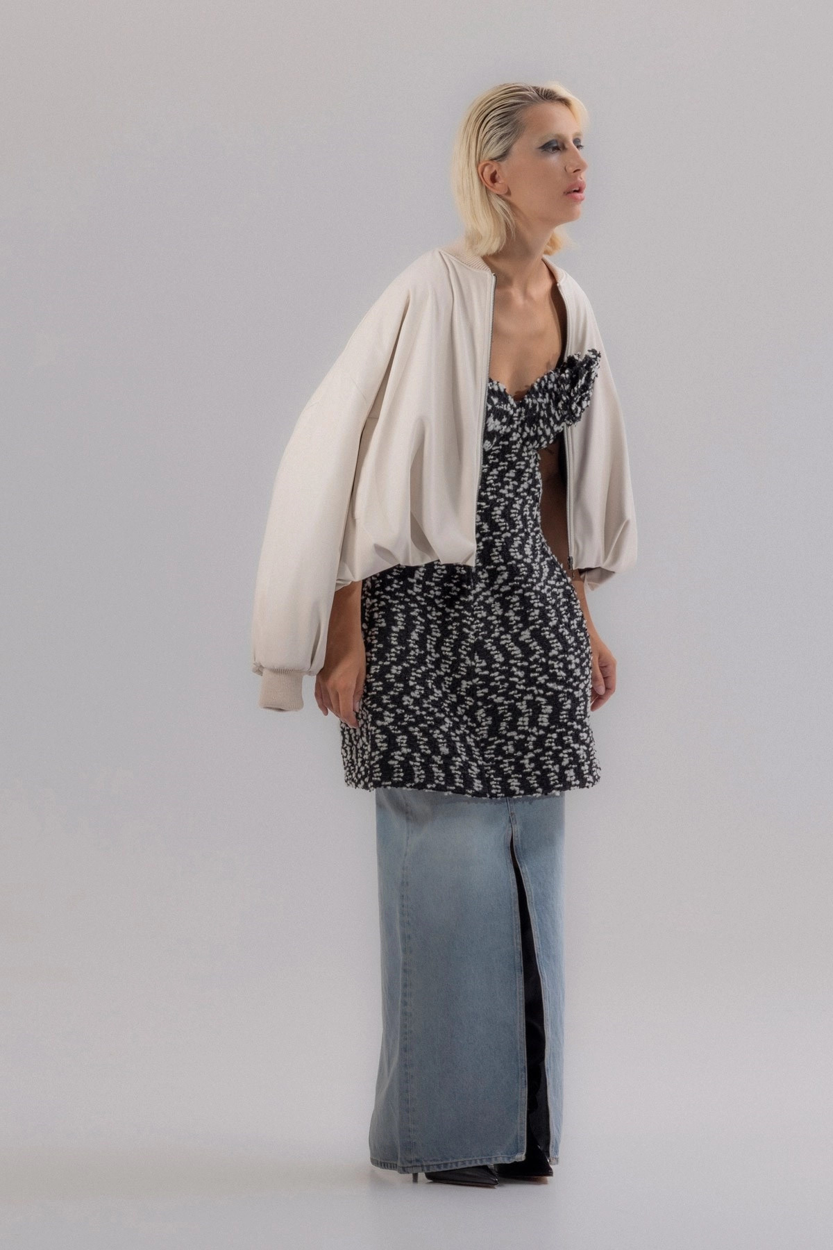 Long skirt slits - 2