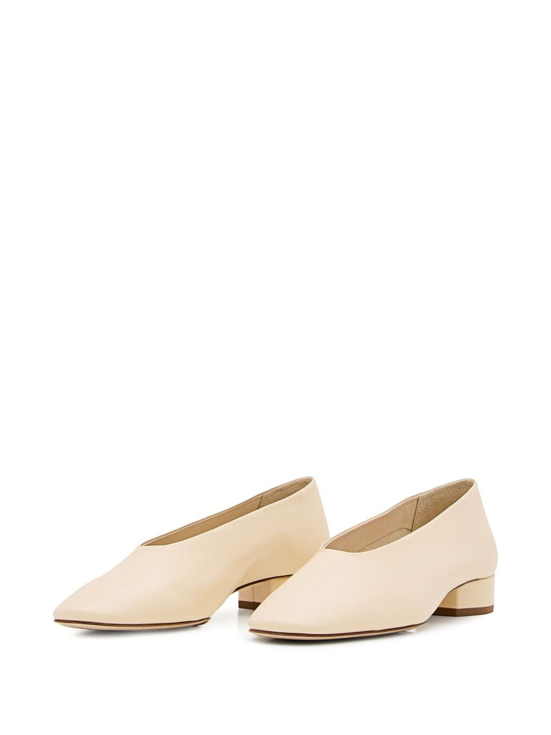 Aeyde 25mm leather pumps outlook