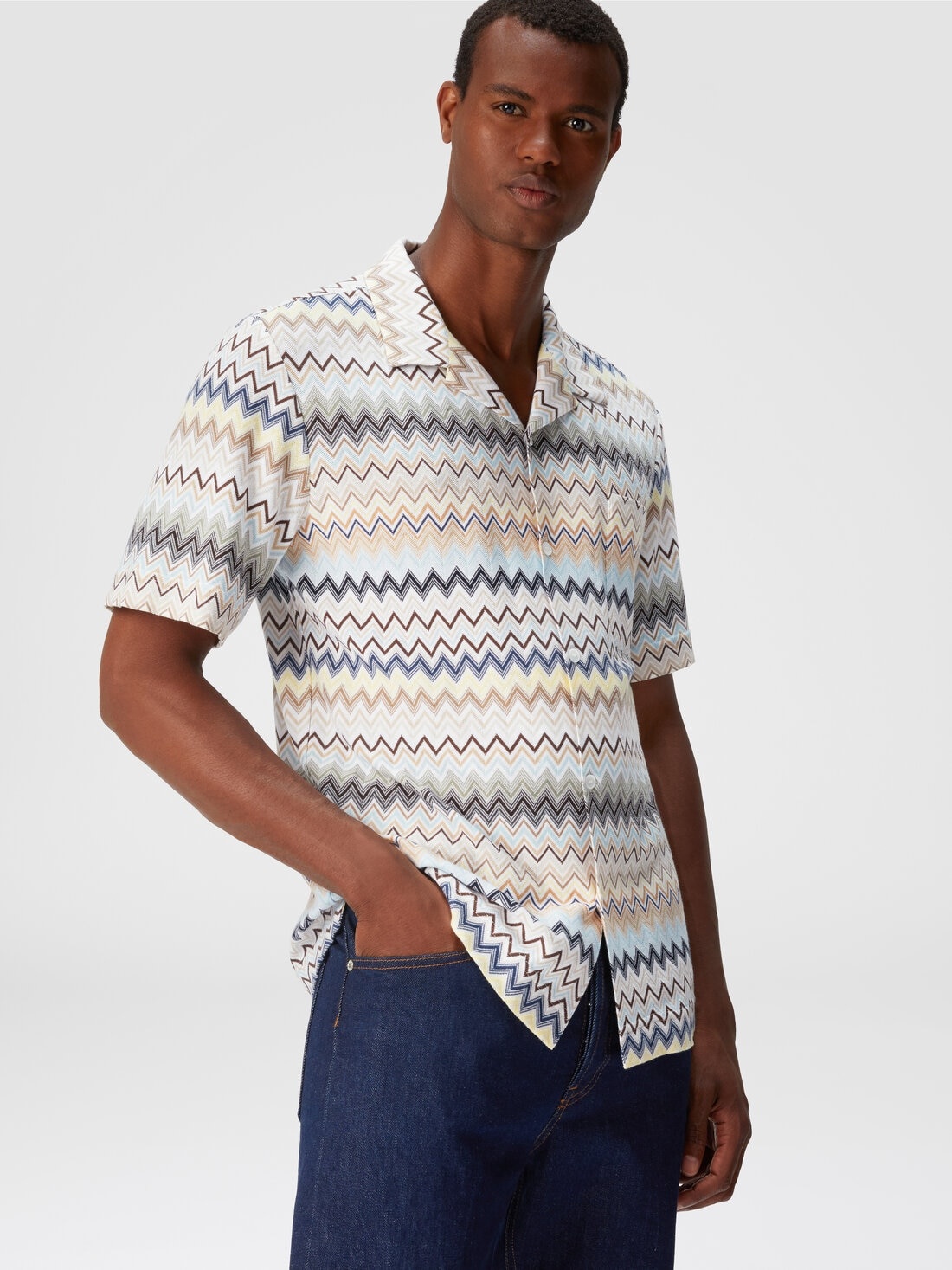 Bowling-cut shirt in zig zag cotton - 4