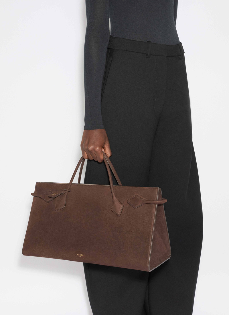 Alaïa LE TECKEL TOTE BAG IN NUBUCK outlook