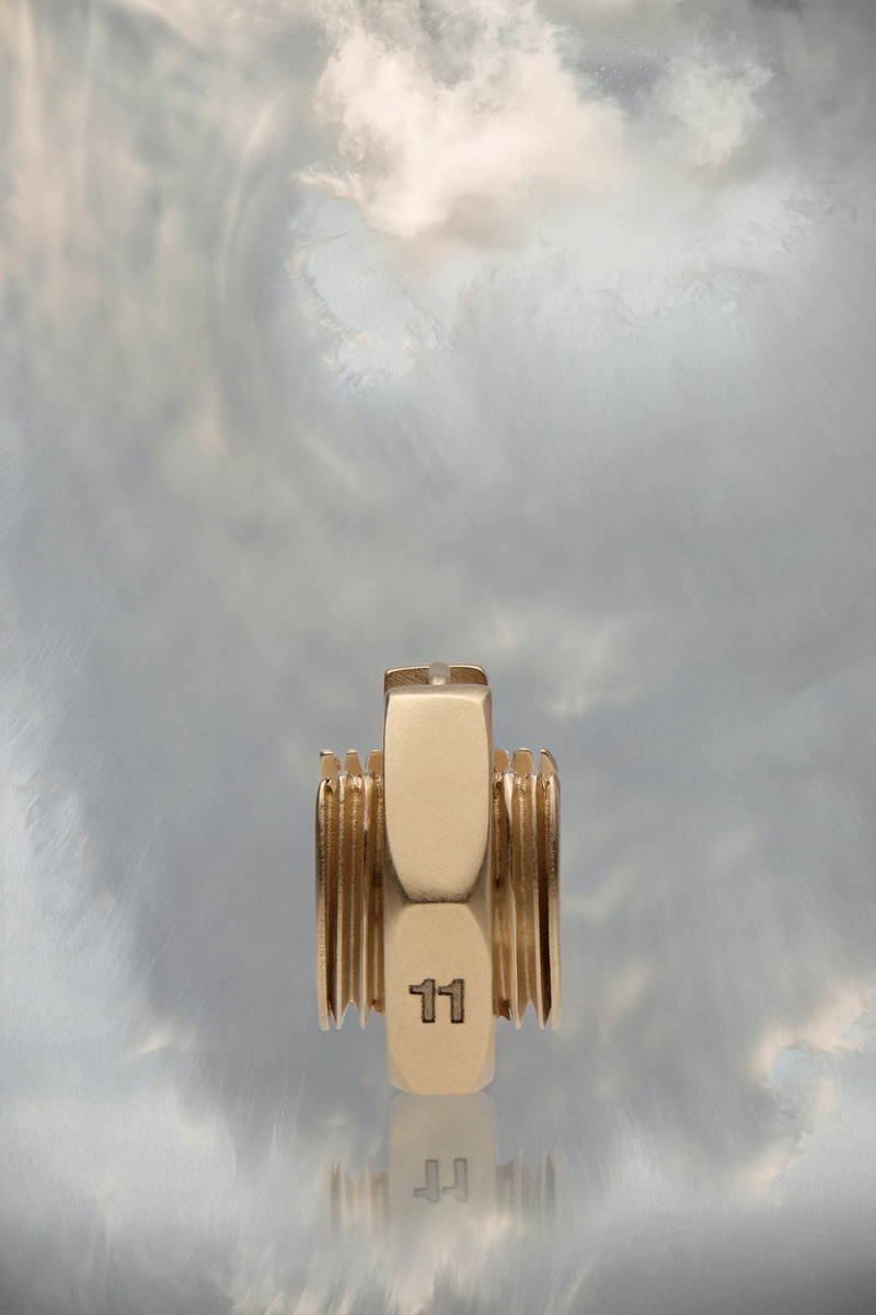 Bolt and nut ridged earring 1