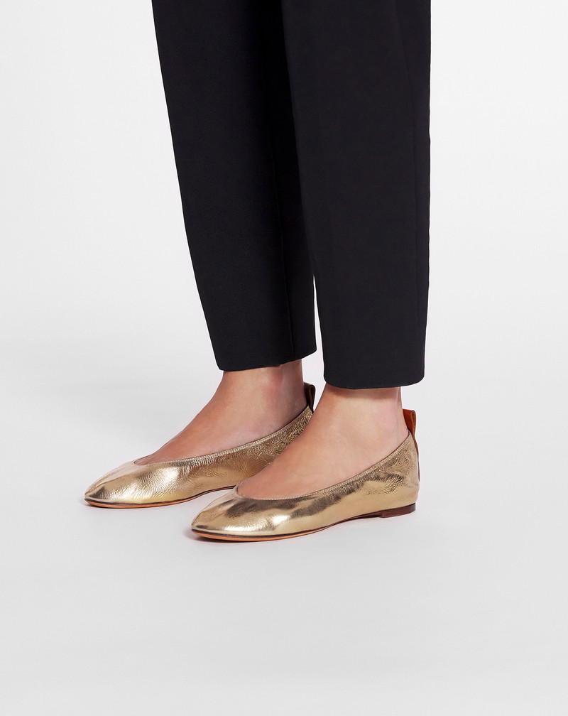 THE BALLERINA FLAT IN METALLIC LEATHER 6