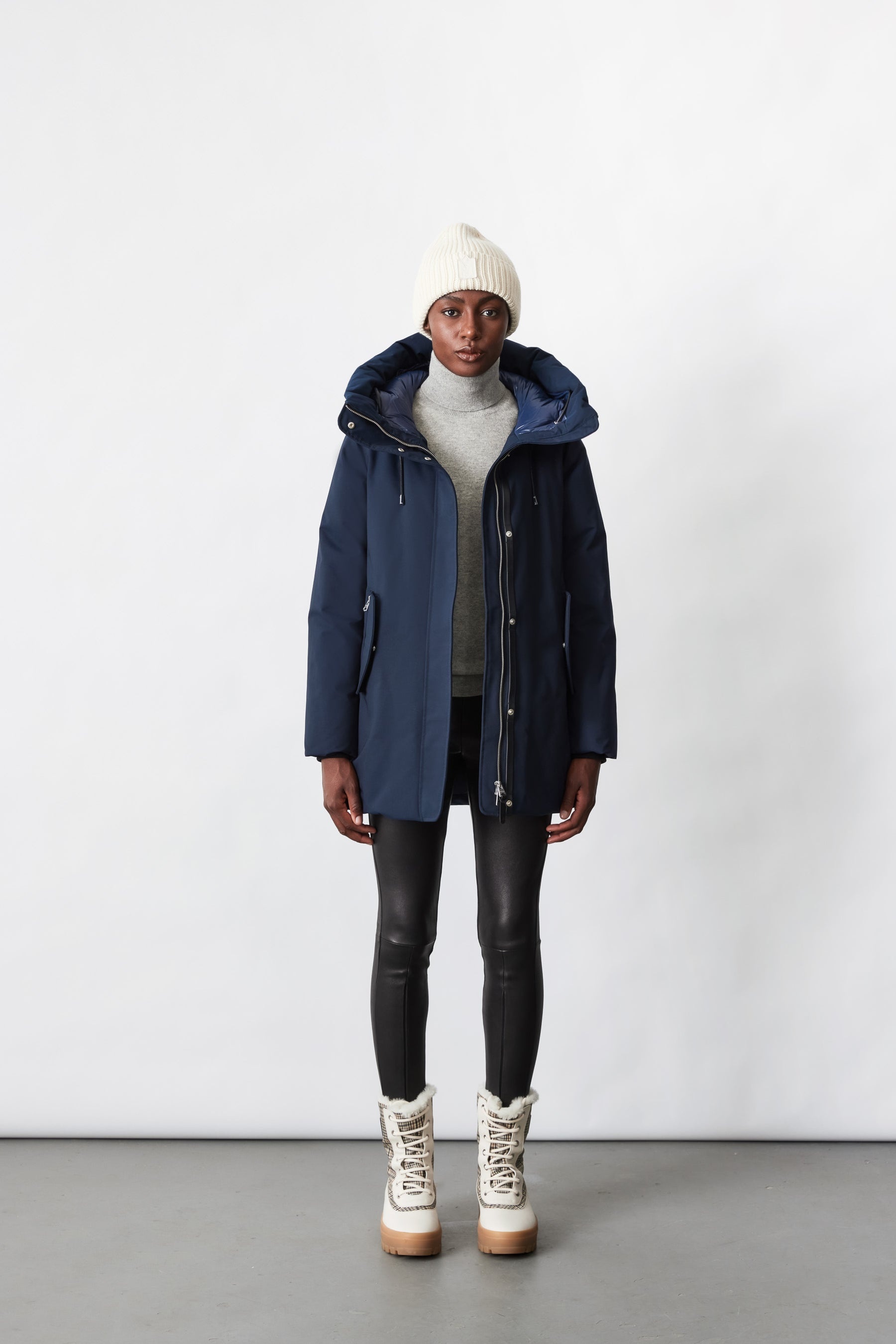KINSLEE 2-in-1 oversized down parka with bib - 6