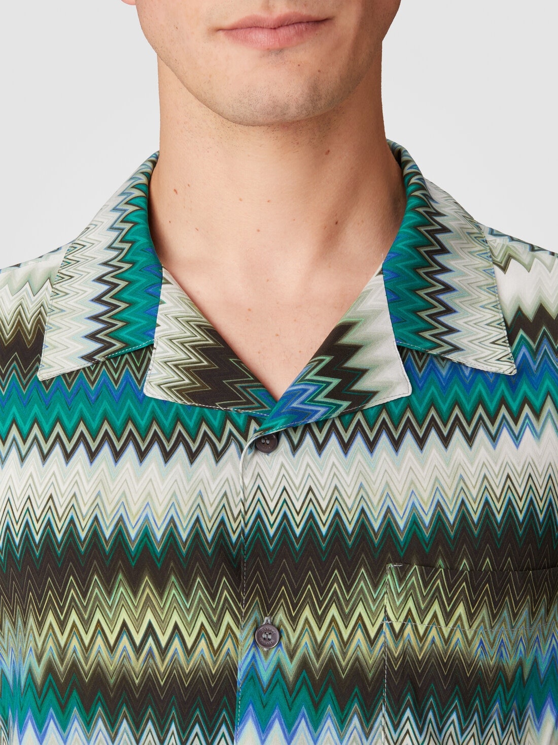Bowling shirt with gradient micro zig zag print and breast pocket - 5